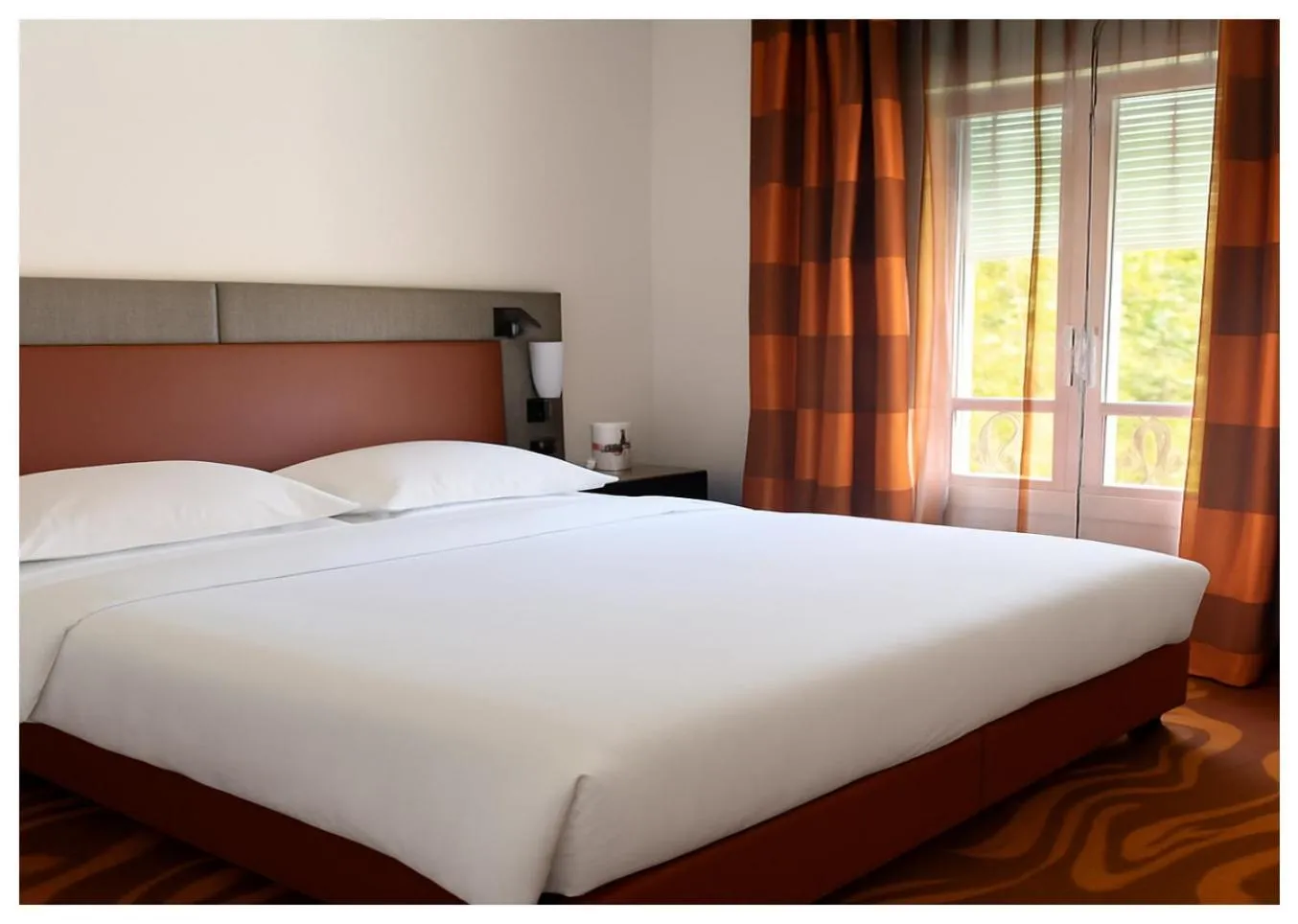 Bedroom, Bed in Georges Blanc Parc & Spa