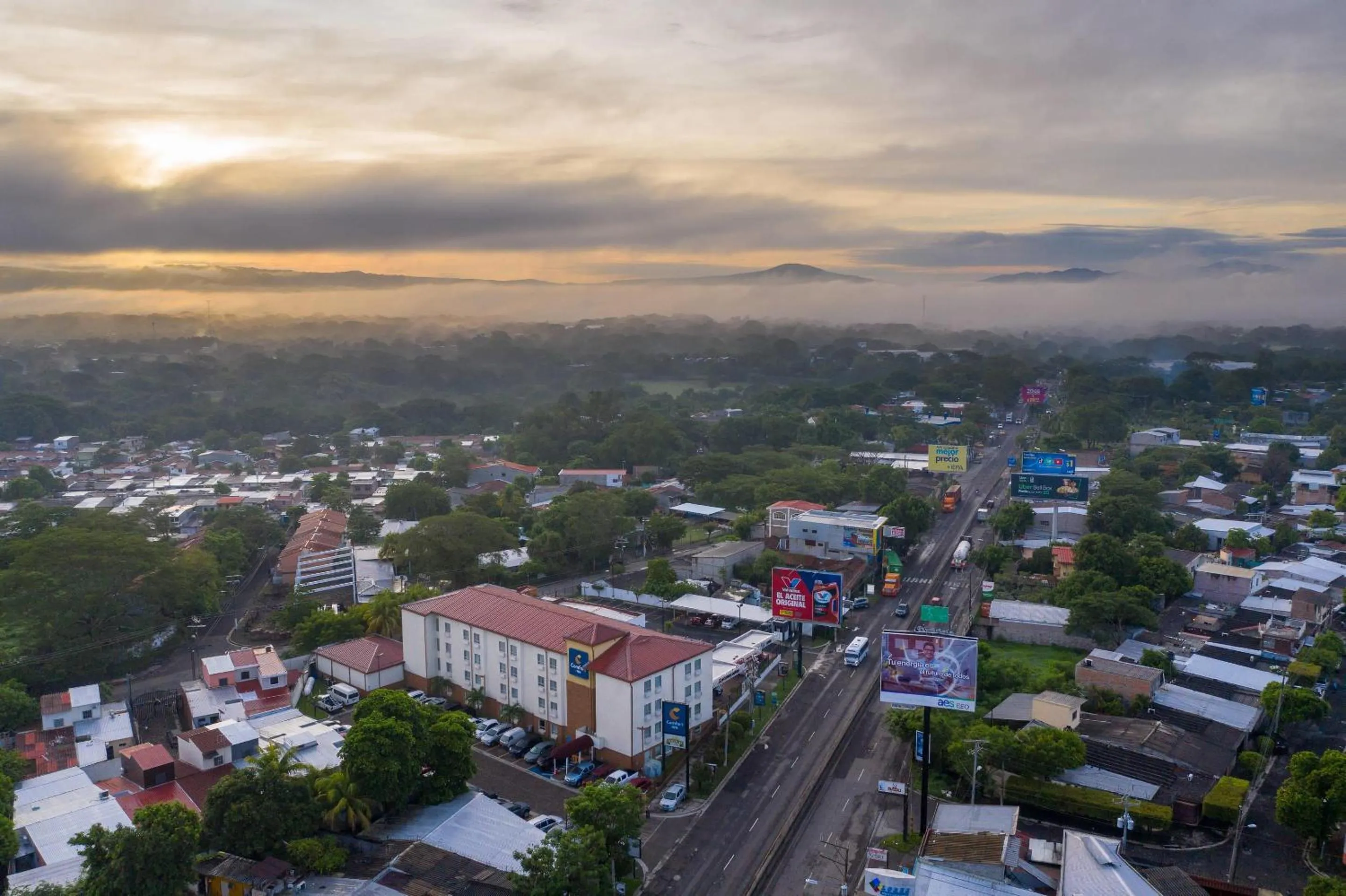 Property building in Comfort Inn Real San Miguel