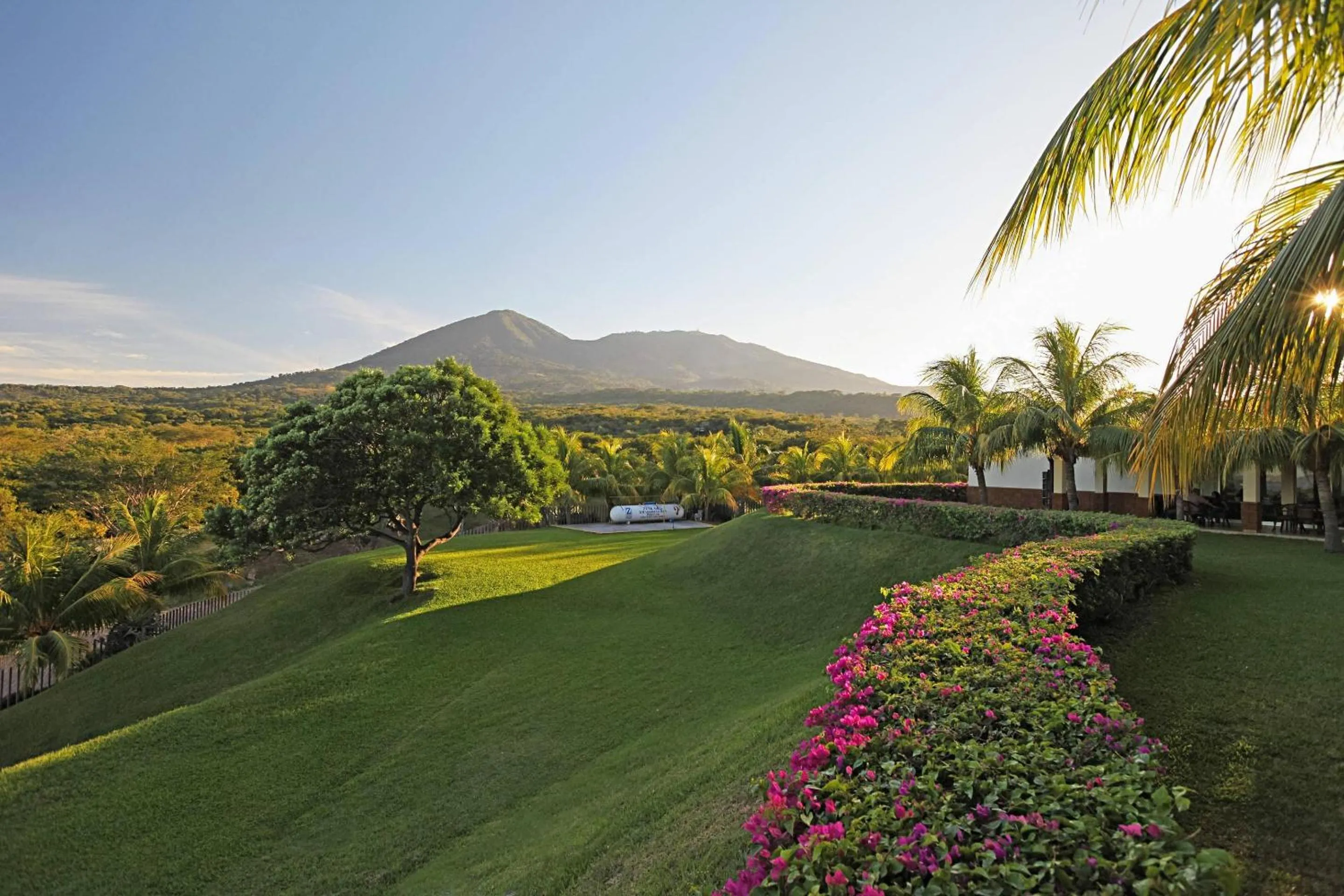 Property building in Comfort Inn Real La Union