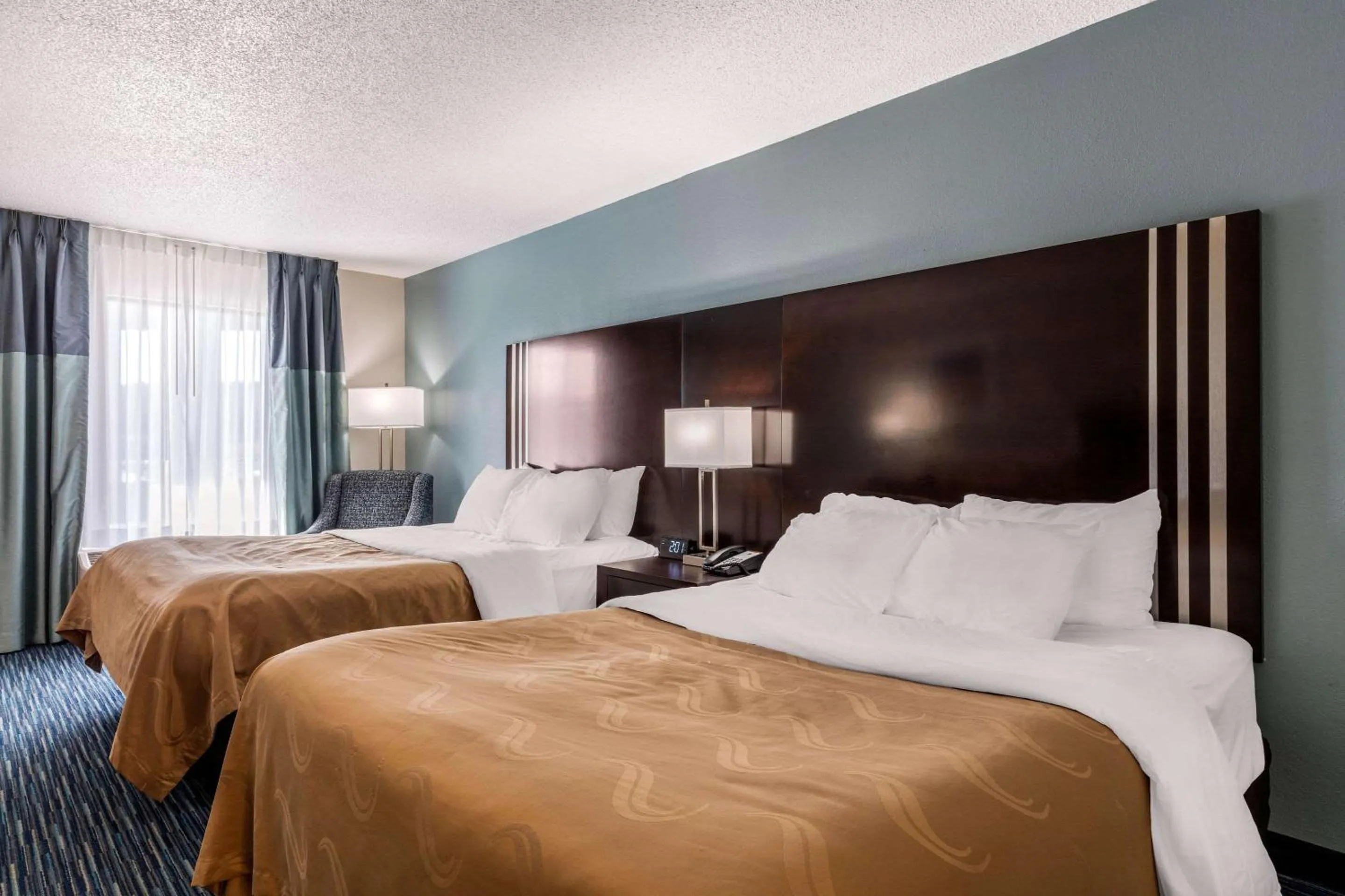 Photo of the whole room, Bed in Quality Inn