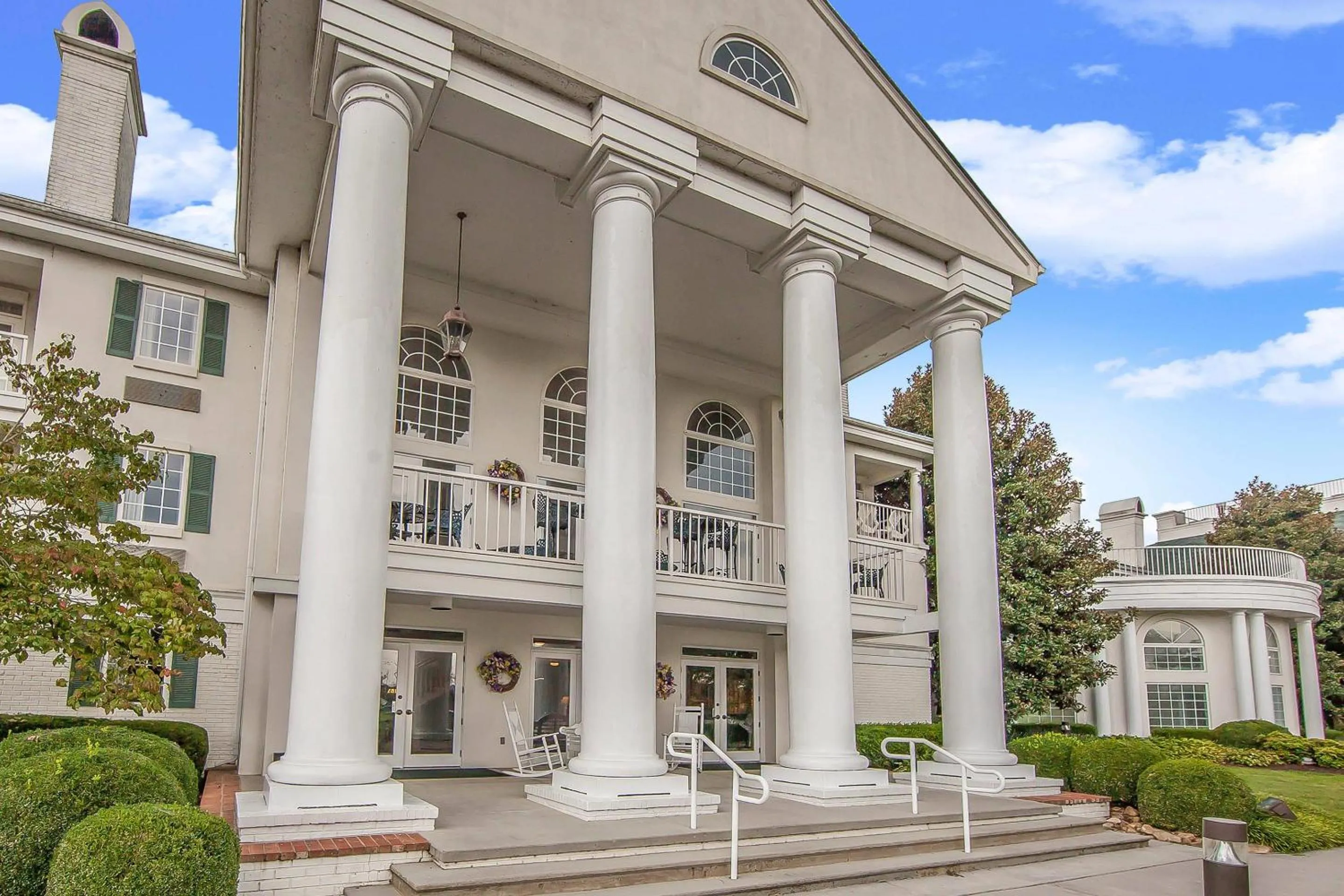 Property building in Clarion Inn Willow River