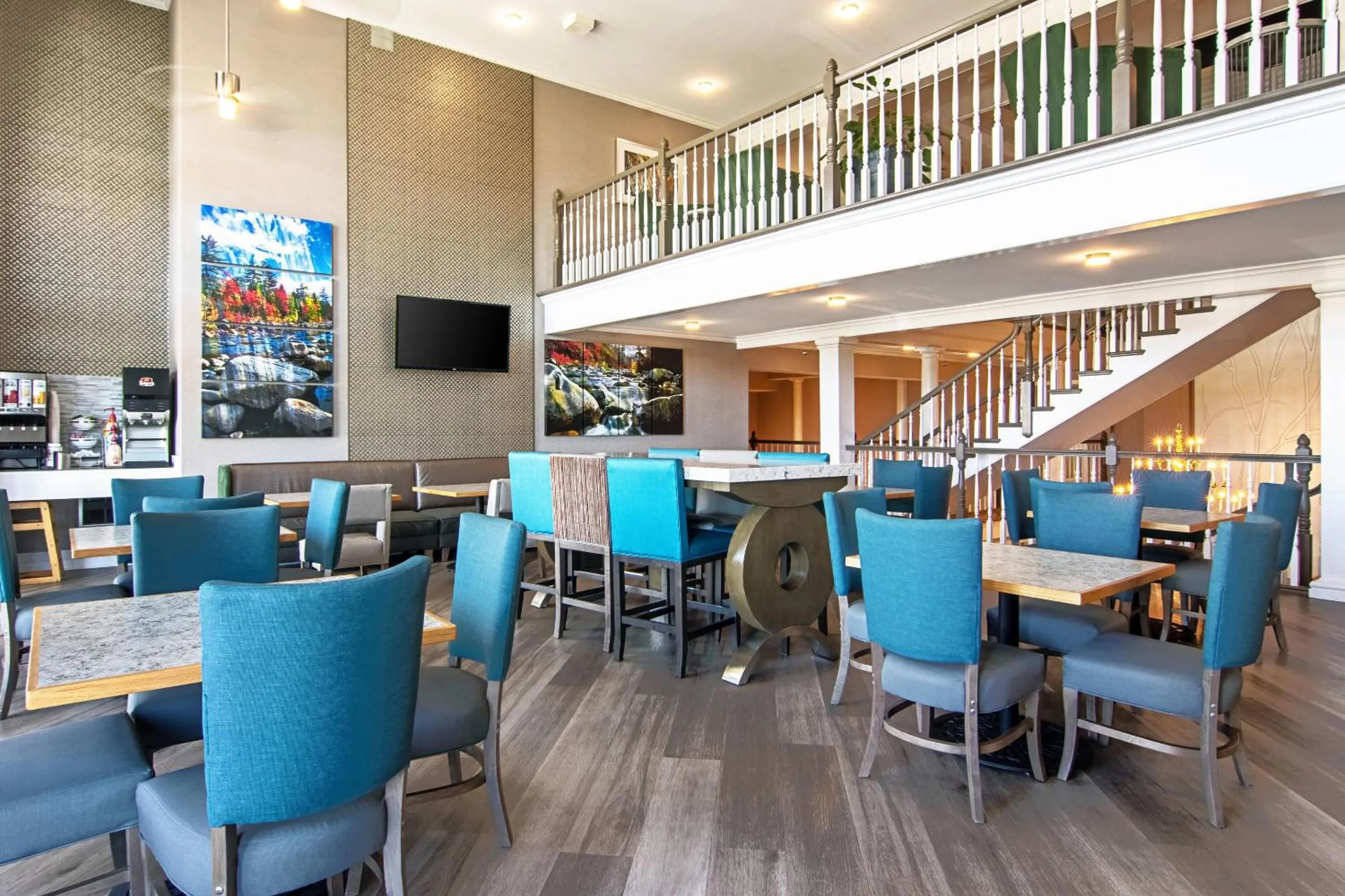 Breakfast in Clarion Inn Willow River