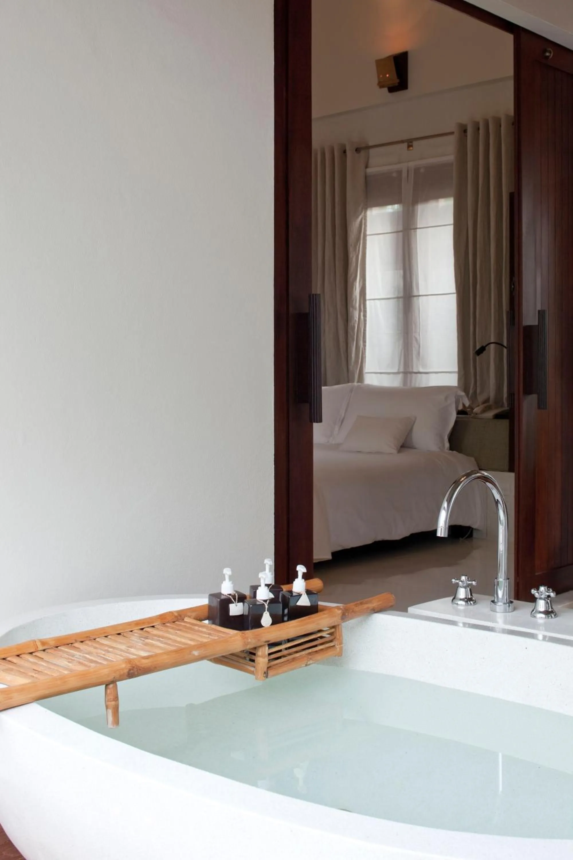 Bathroom, Bed in SALA Samui Choengmon Beach Resort