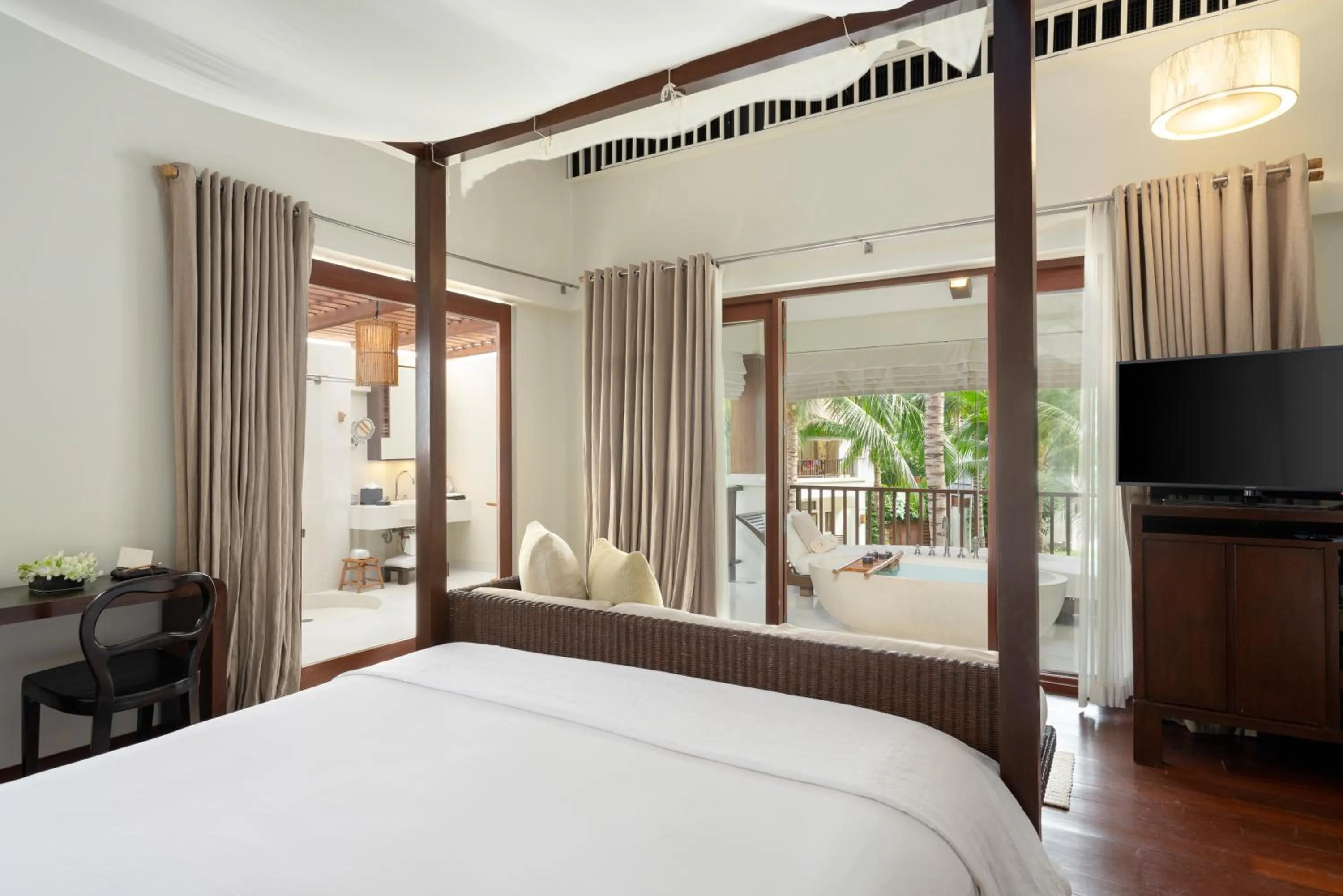 Bed in SALA Samui Choengmon Beach Resort