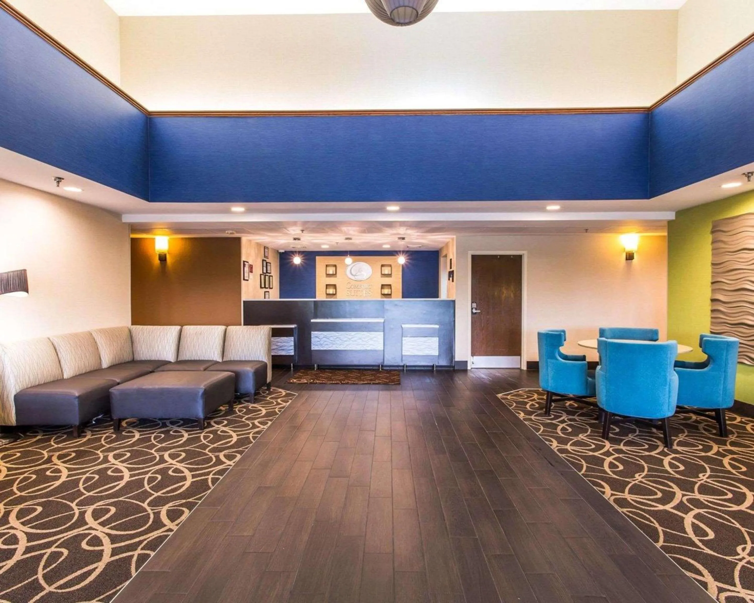 Lobby or reception in Comfort Suites Cookeville
