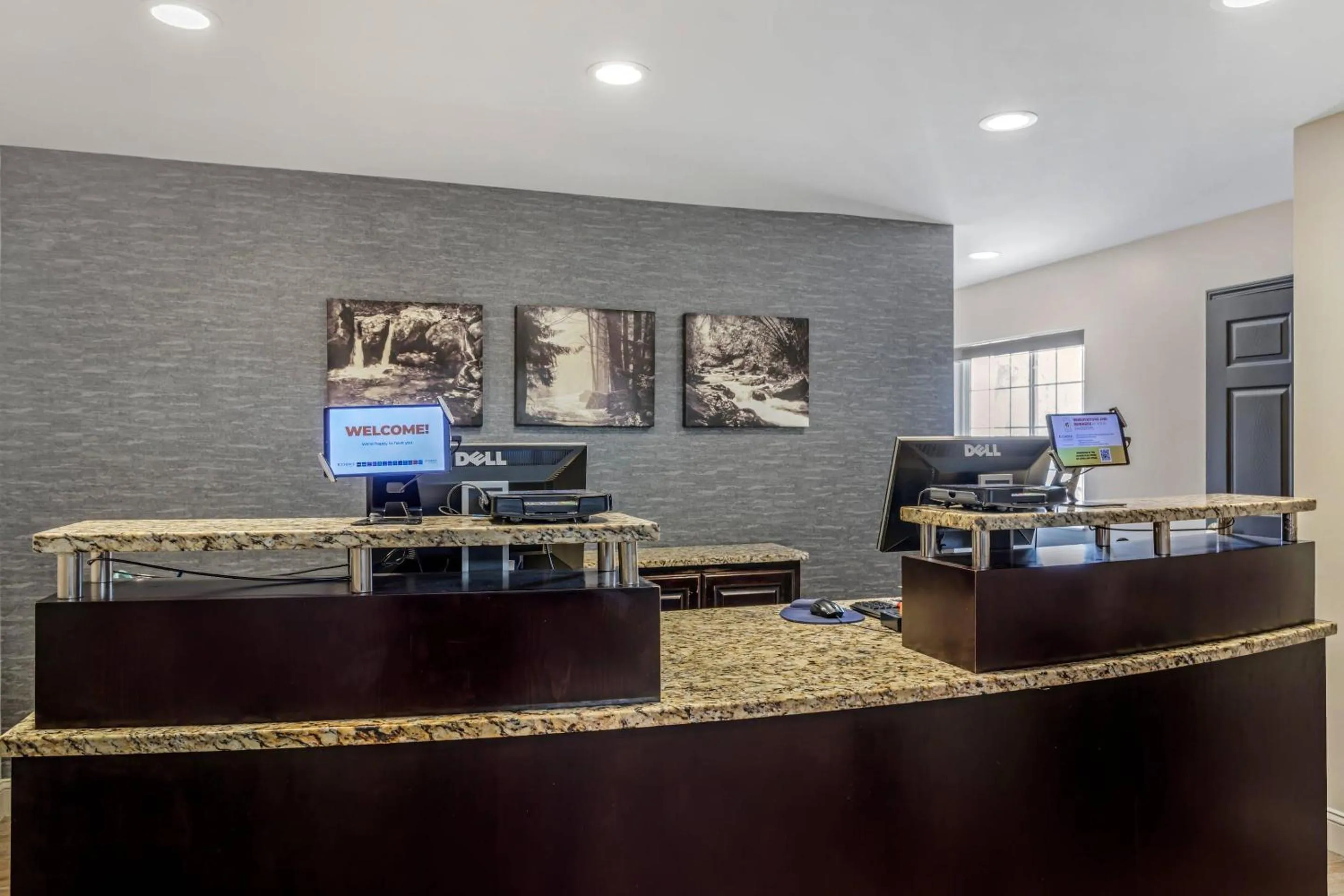 Lobby or reception in LeConte Hotel & Convention Center, an Ascend Collection Hotel