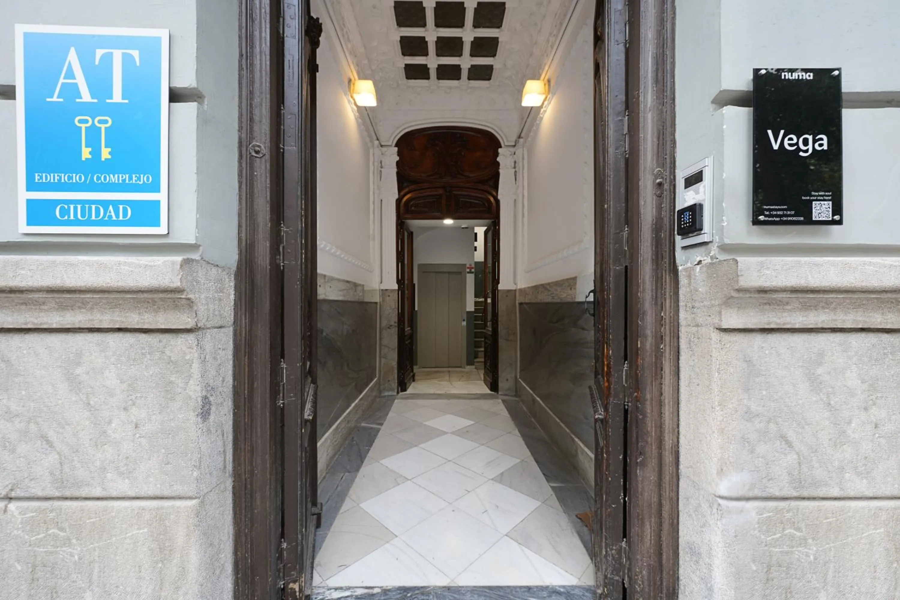 Property building in Numa Granada Vega