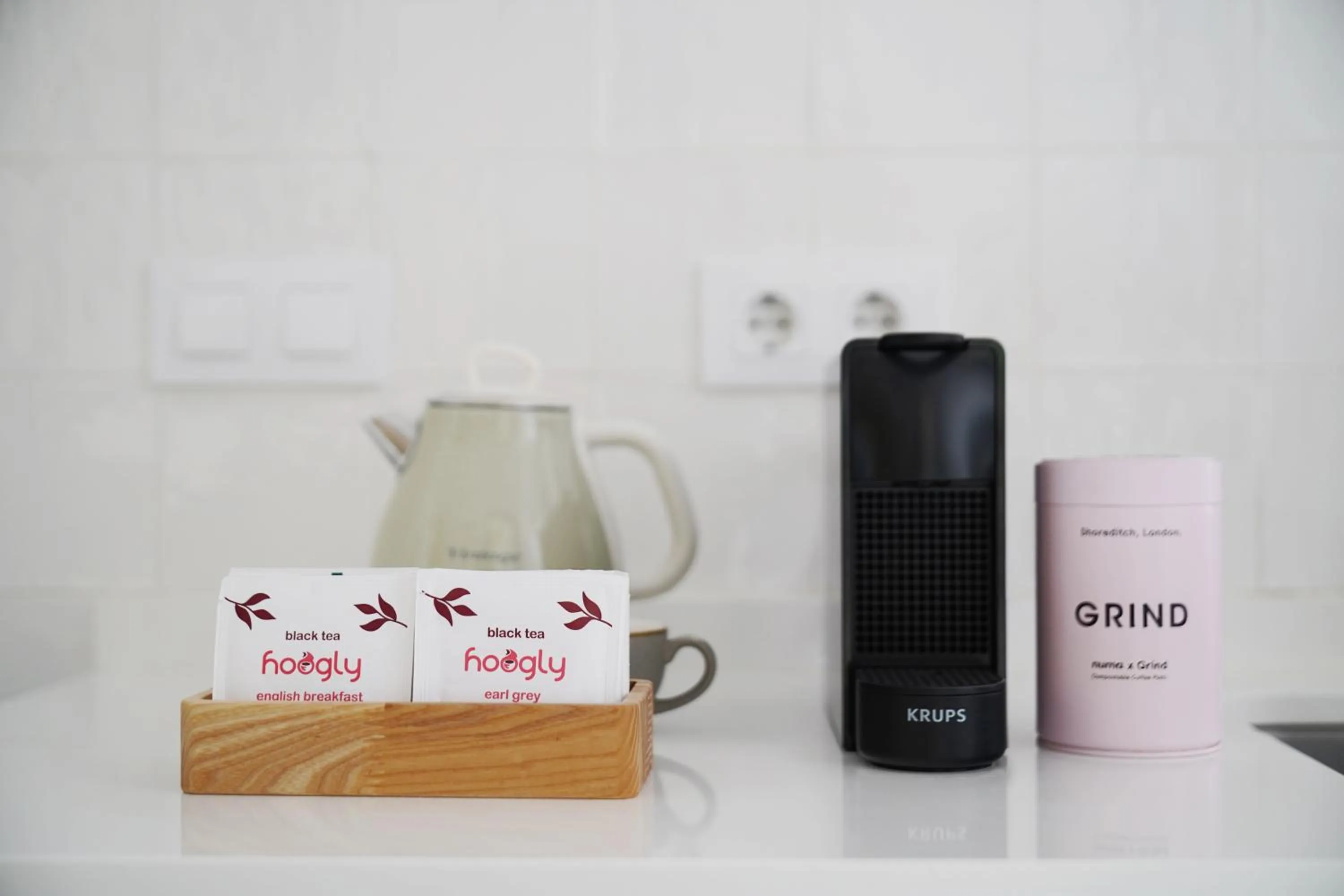 Coffee/tea facilities in Numa Granada Vega