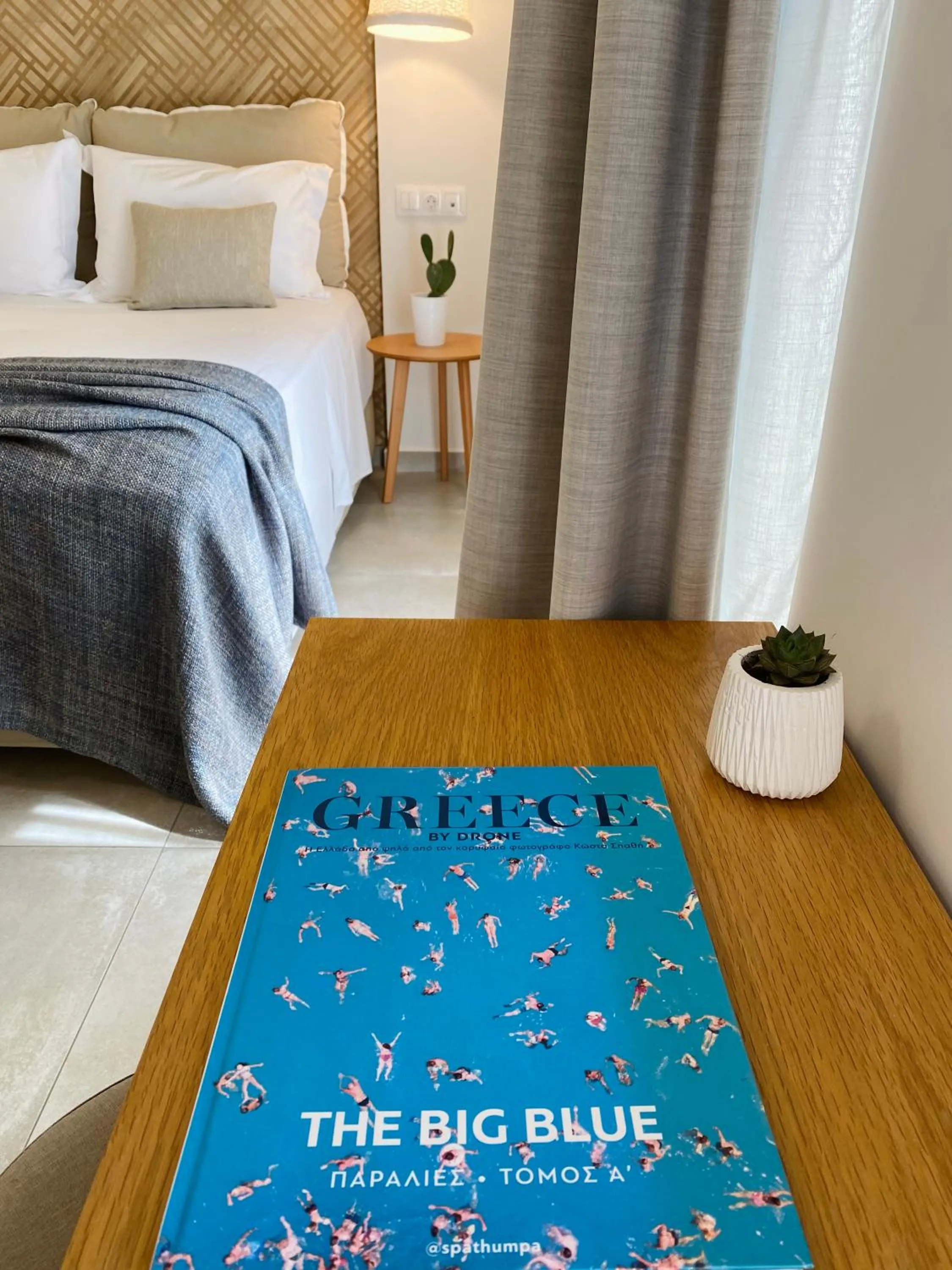 Bed in Aeolia suites