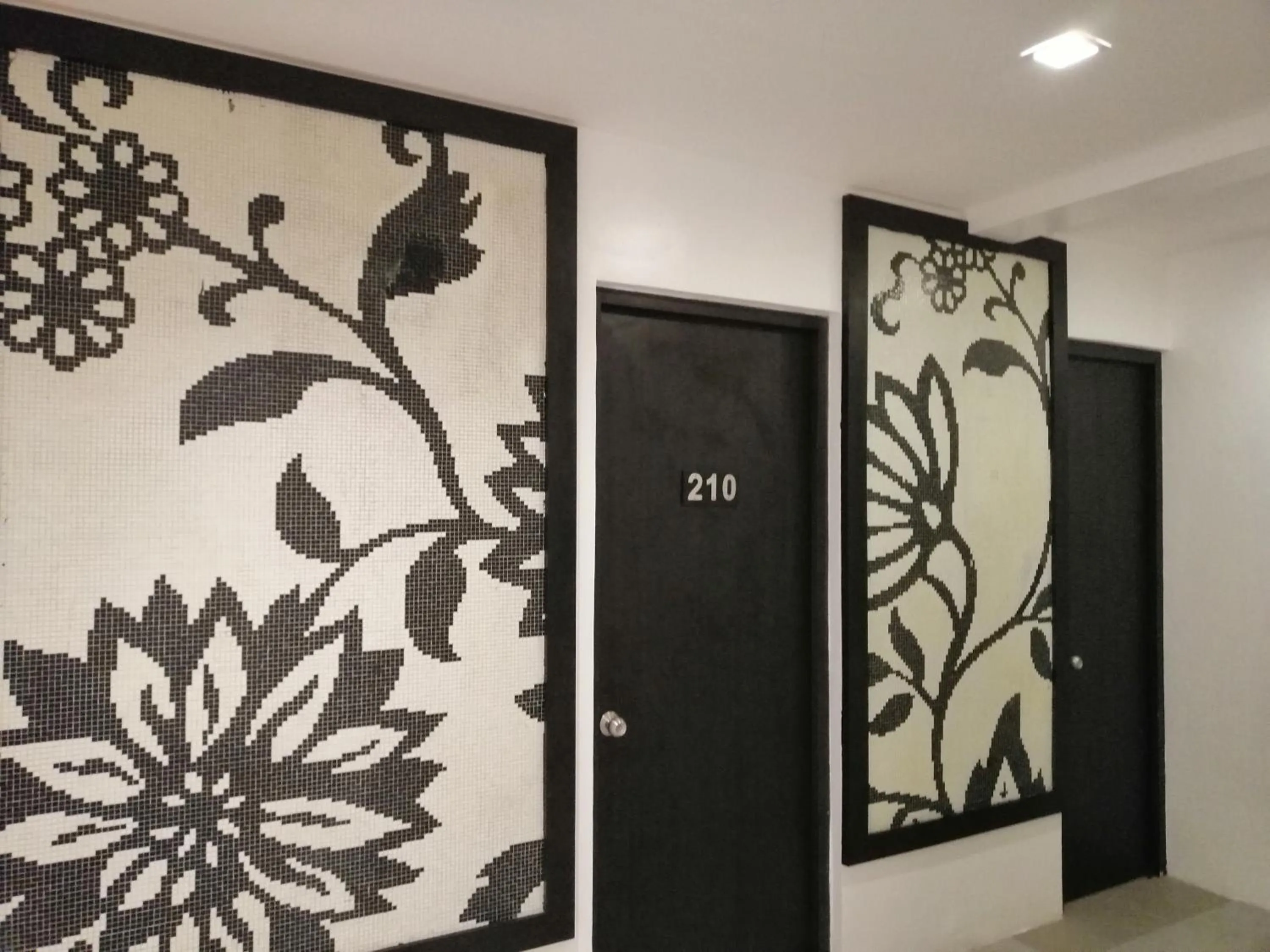 Decorative detail in Hotel Rupert A Baler