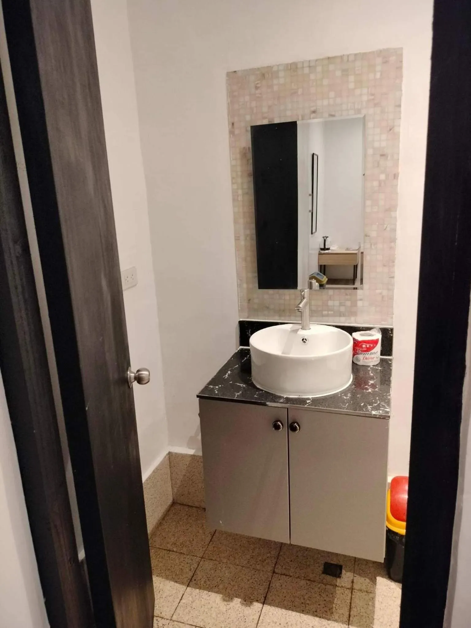 Toilet in Hotel Rupert A Baler