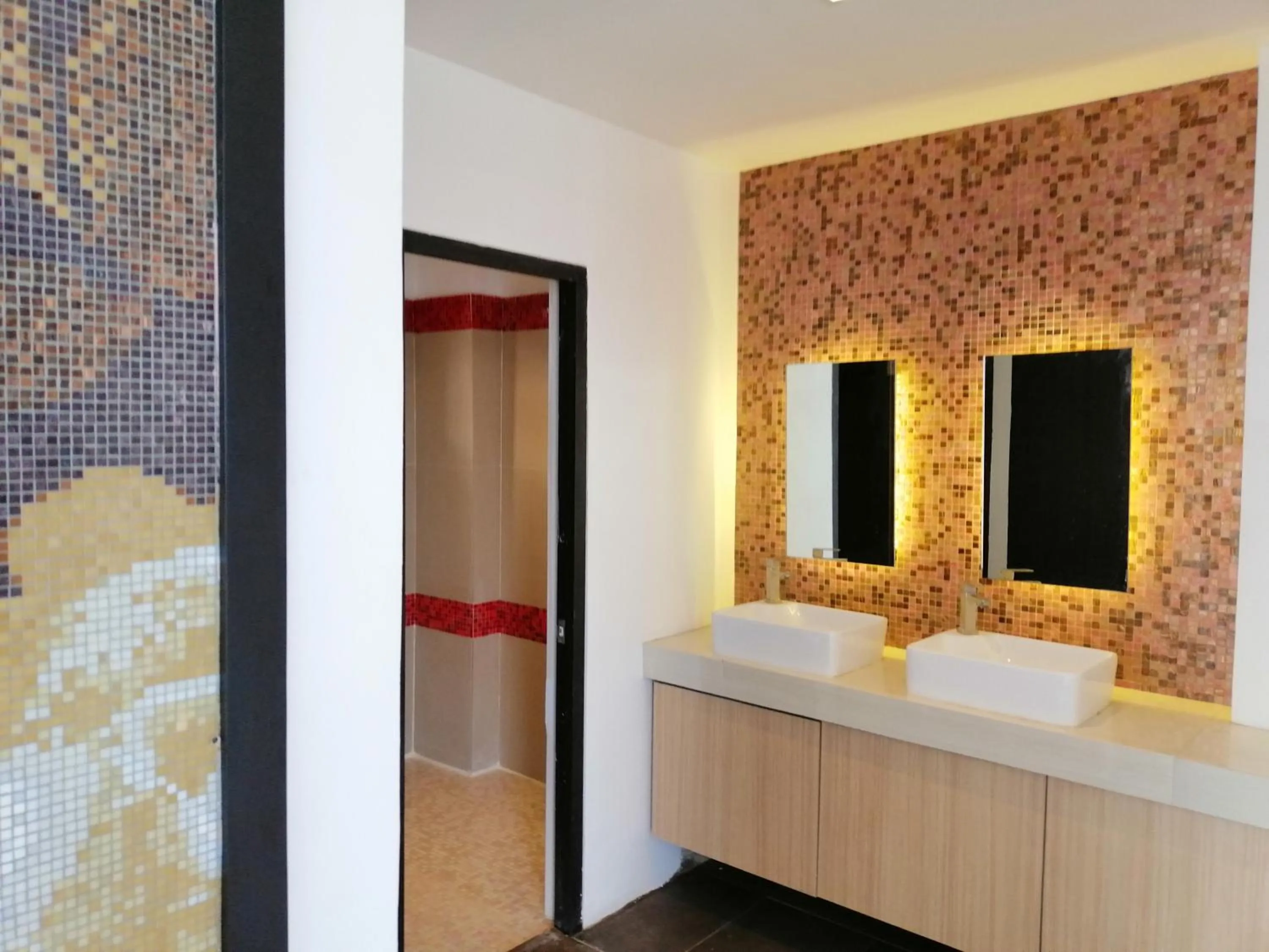 Decorative detail in Hotel Rupert A Baler