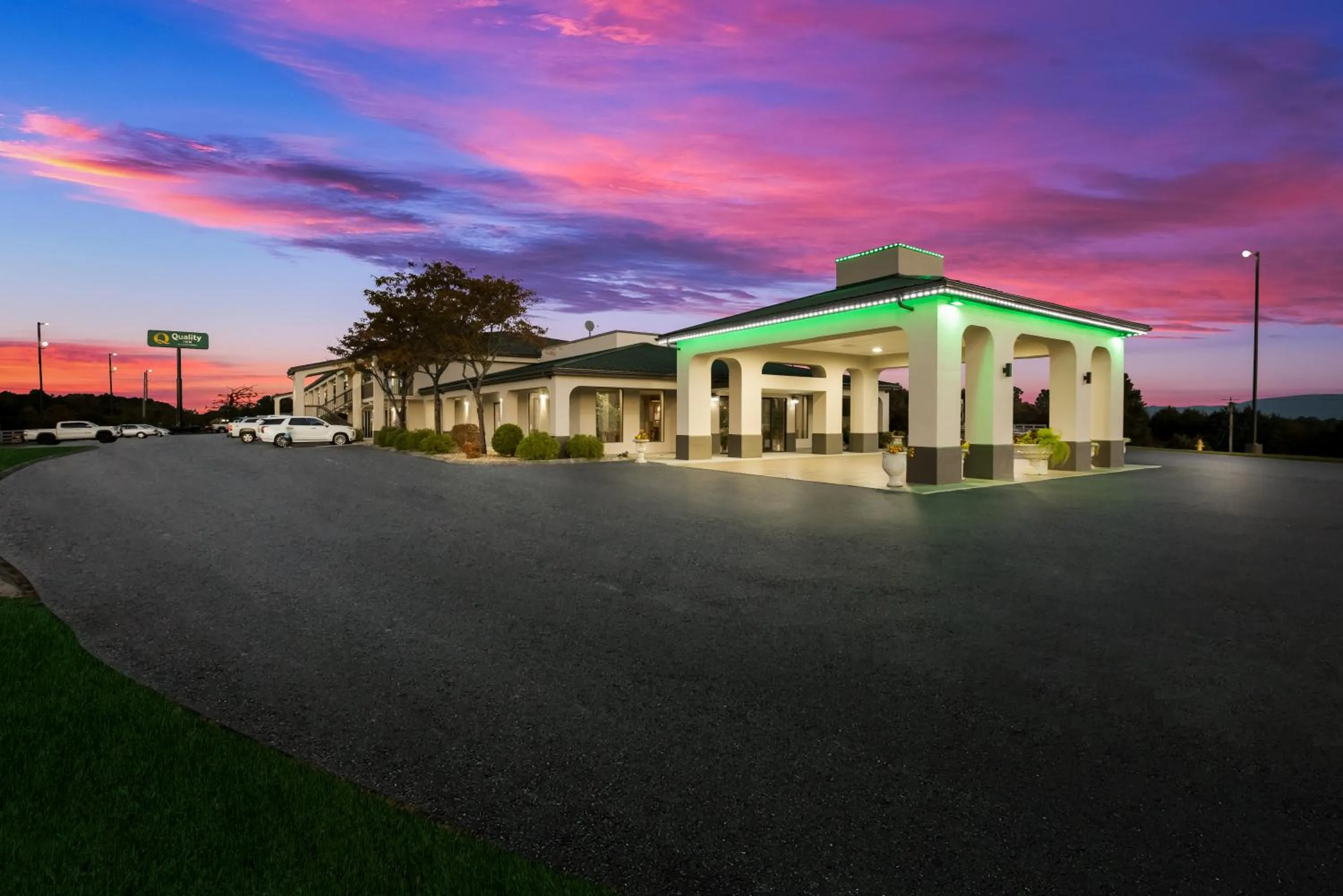 Property building in Quality Inn Dandridge