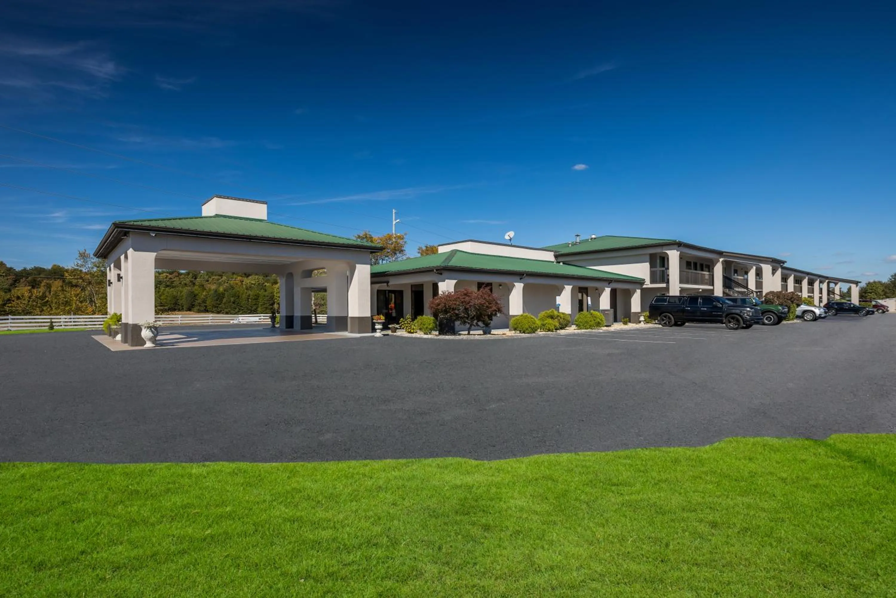 Property building in Quality Inn Dandridge