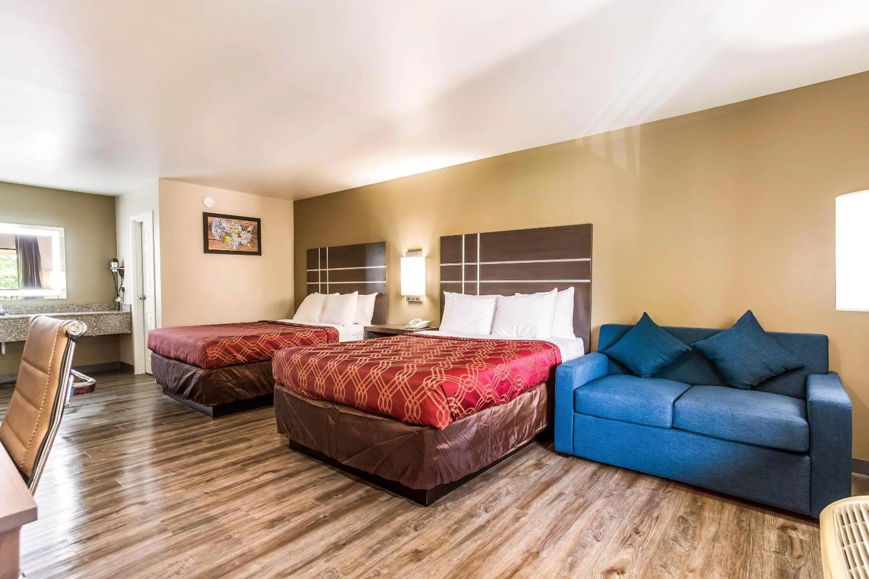 Bedroom, Bed in Econo Lodge Inn & Suites Murfreesboro Shopping District