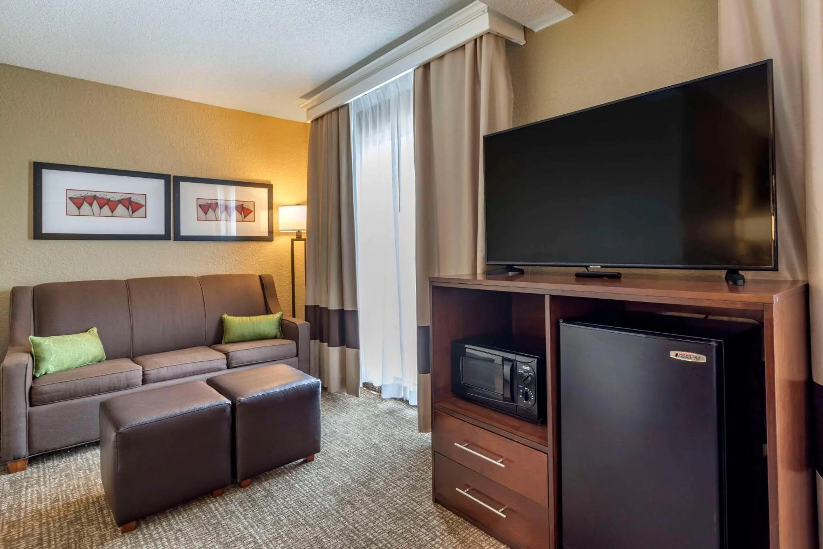 Bedroom in Comfort Inn South