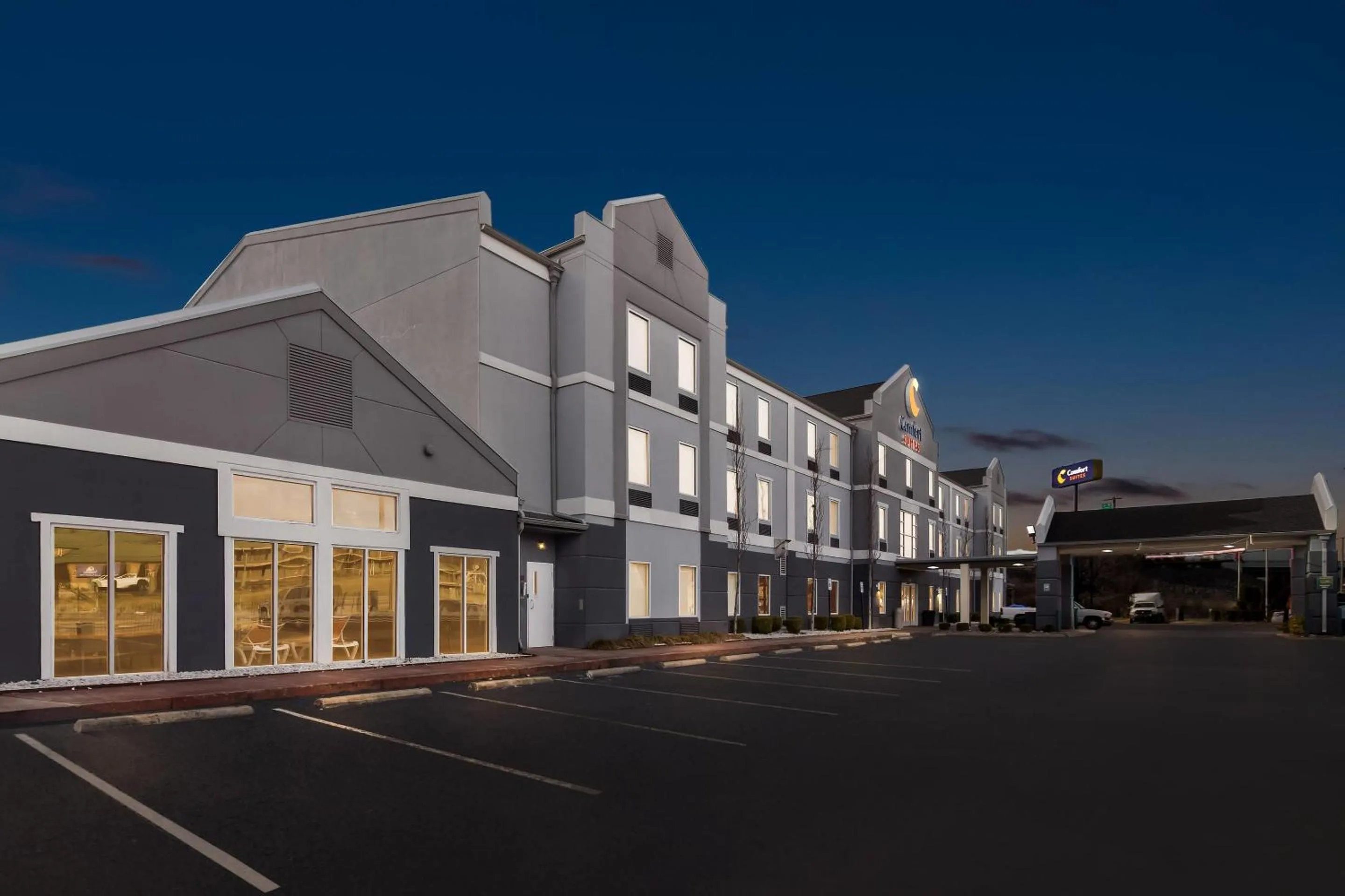 Property building in Comfort Suites Goodlettsville Rivergate