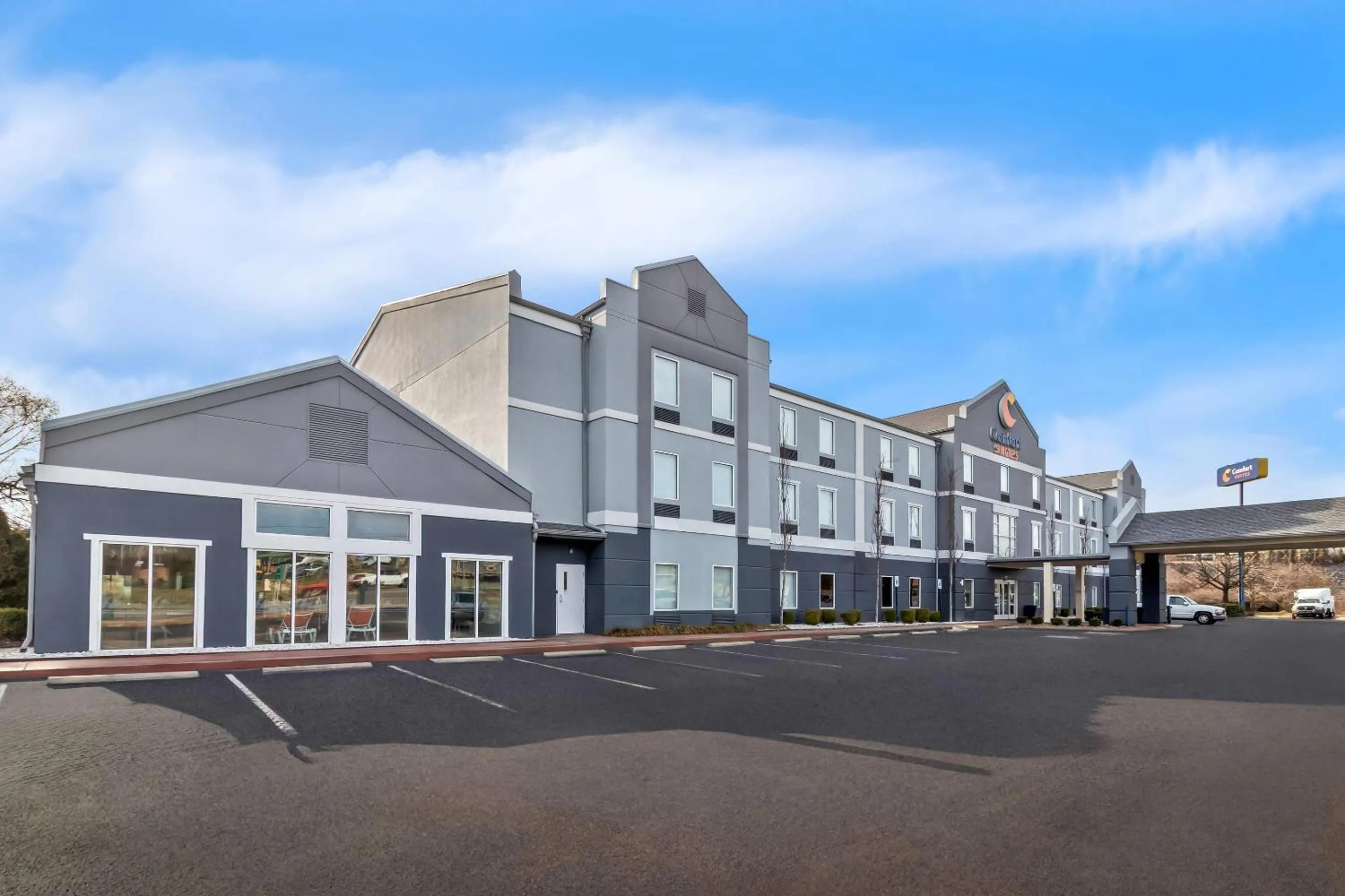 Property building in Comfort Suites Goodlettsville Rivergate