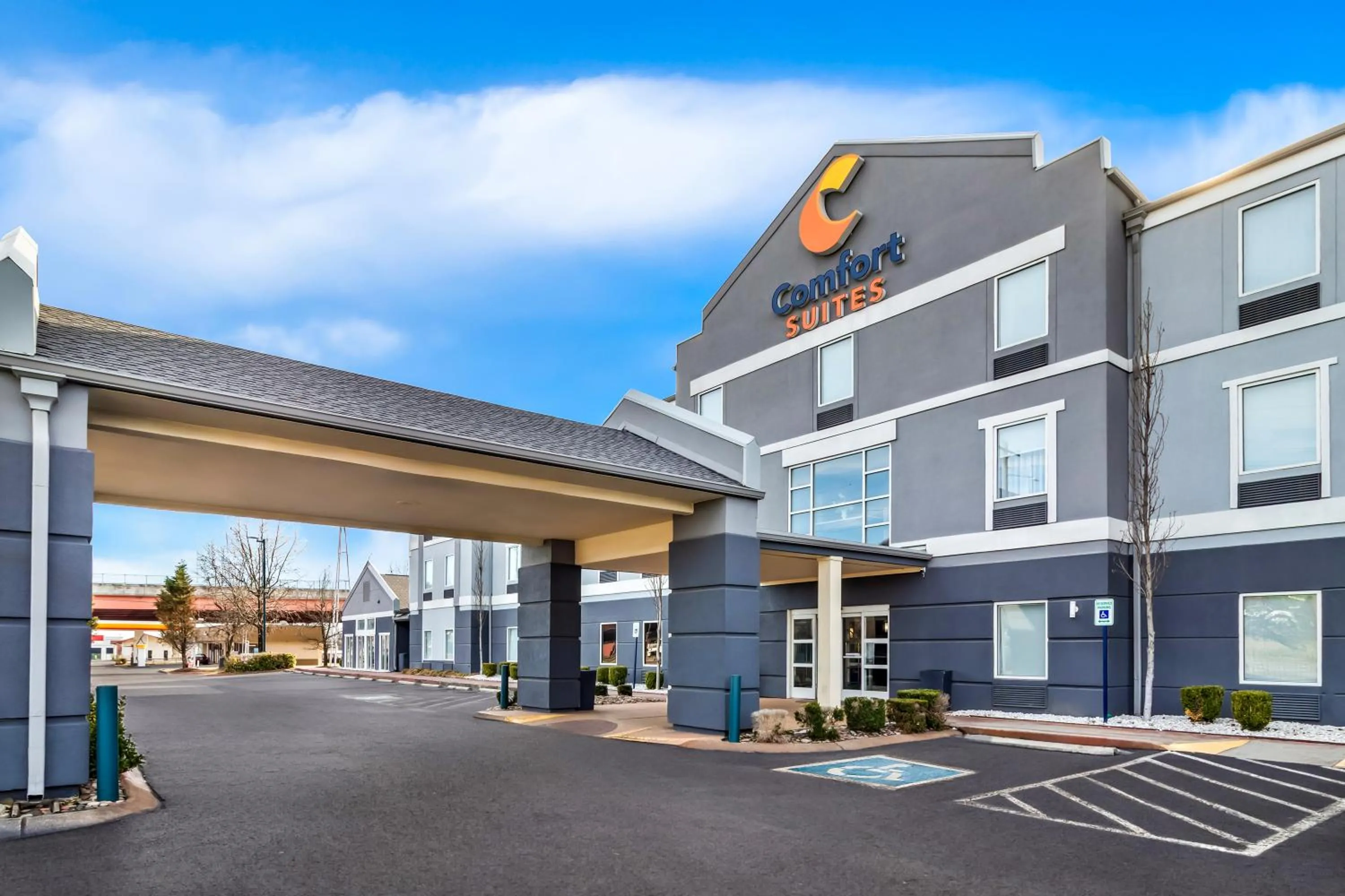 Property building in Comfort Suites Goodlettsville Rivergate