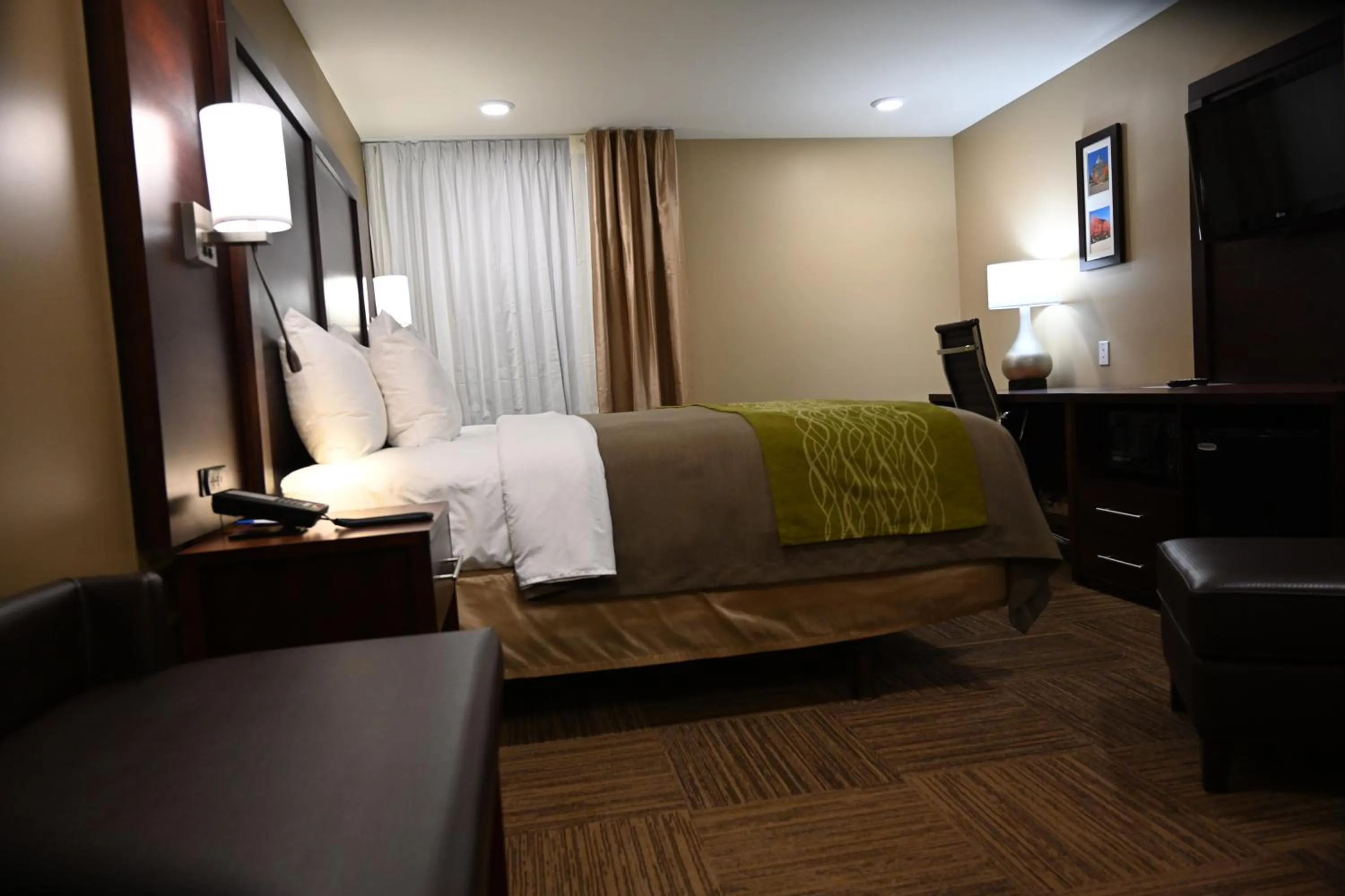 Photo of the whole room in Giles Hotel Inn and Suites