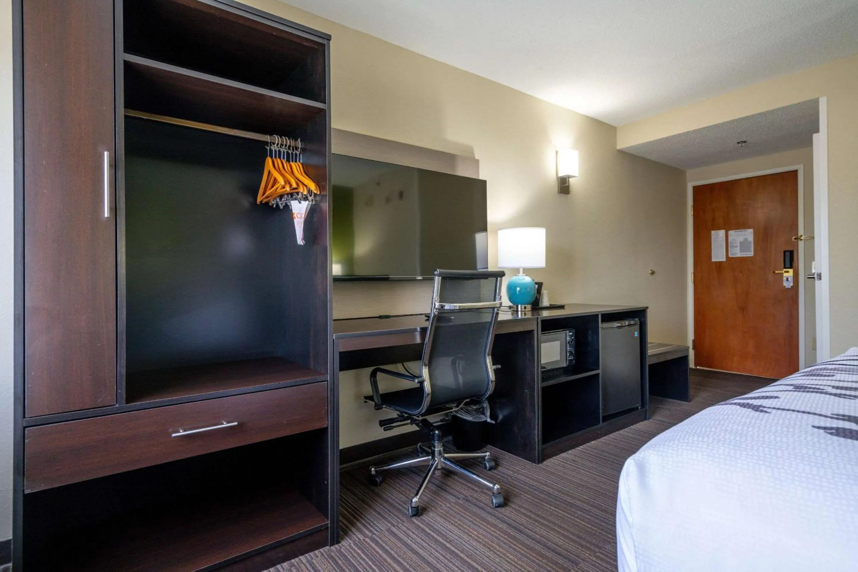 Bedroom, Bed in Sleep Inn Murfreesboro Shopping District