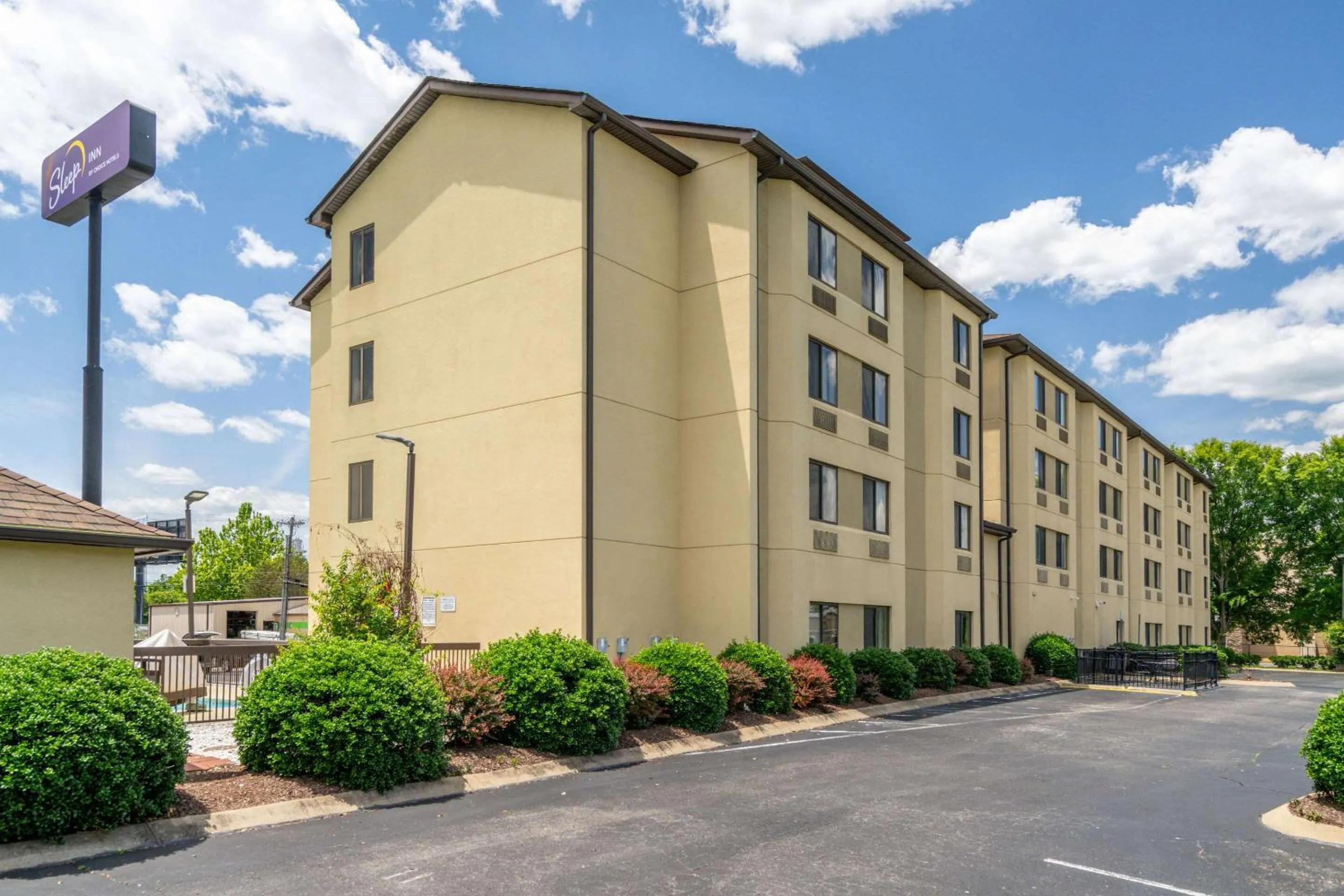 Property building in Sleep Inn Murfreesboro Shopping District