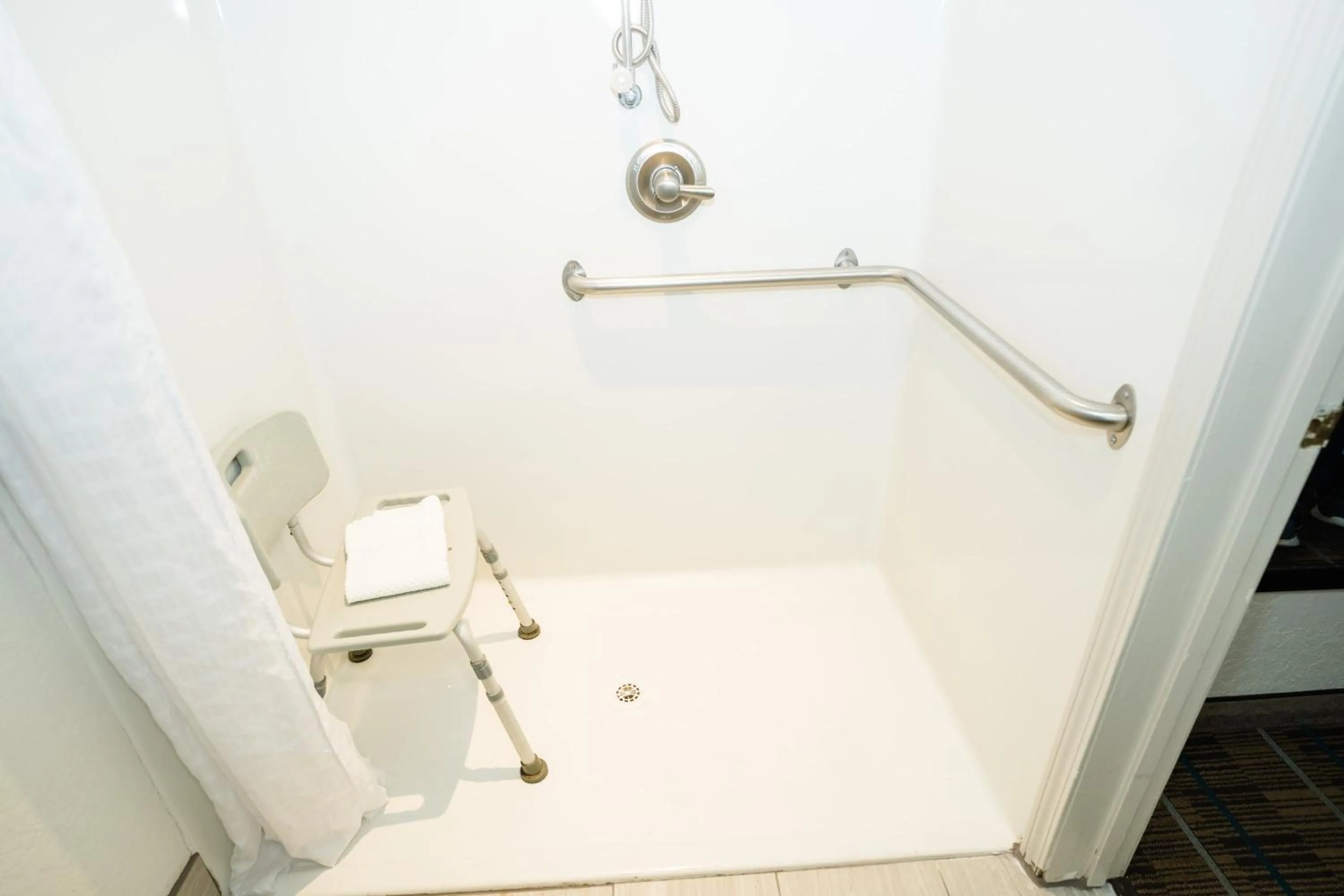 MainStay Suites Knoxville Airport