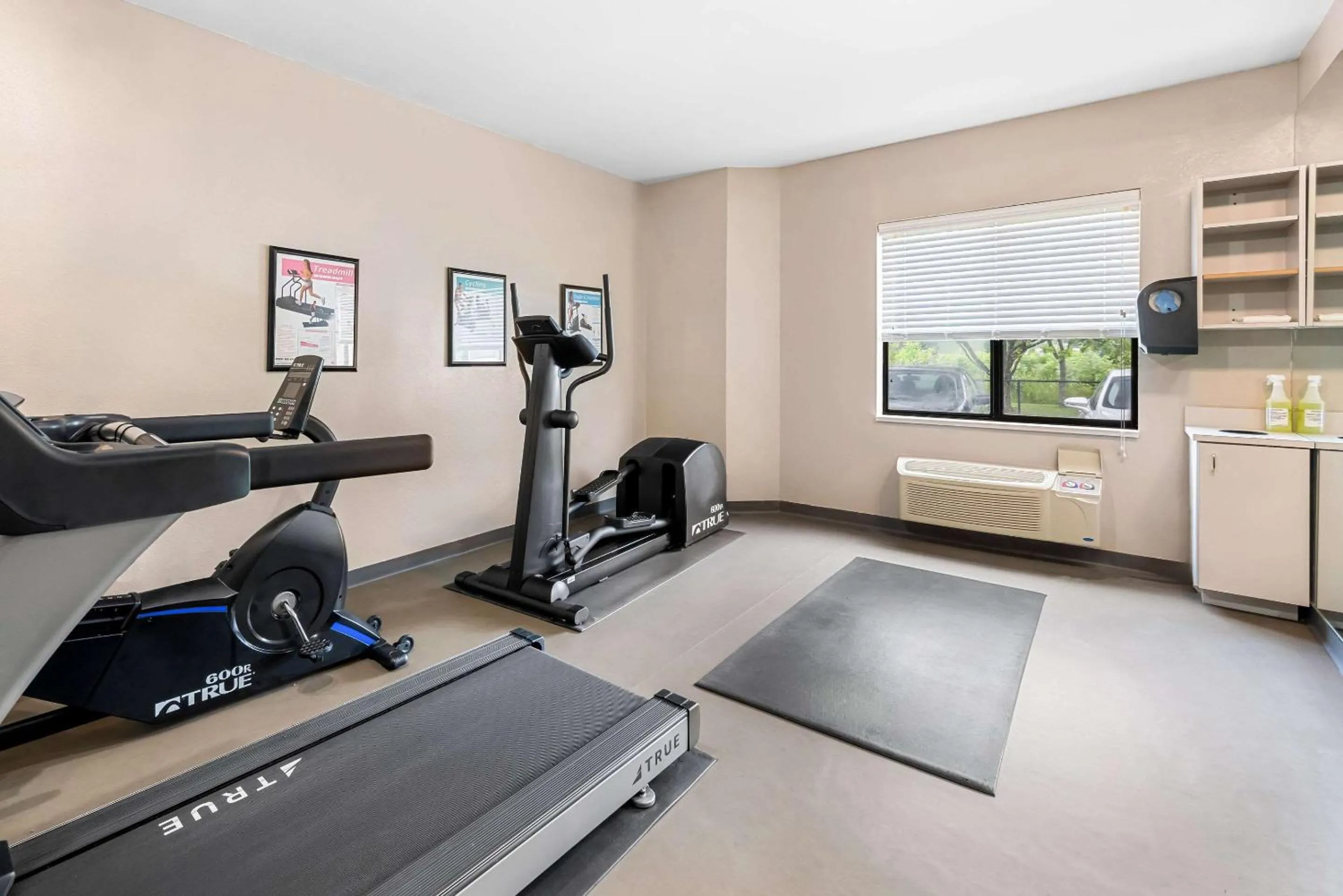 Fitness centre/facilities in Sleep Inn & Suites Kingsport TriCities Airport