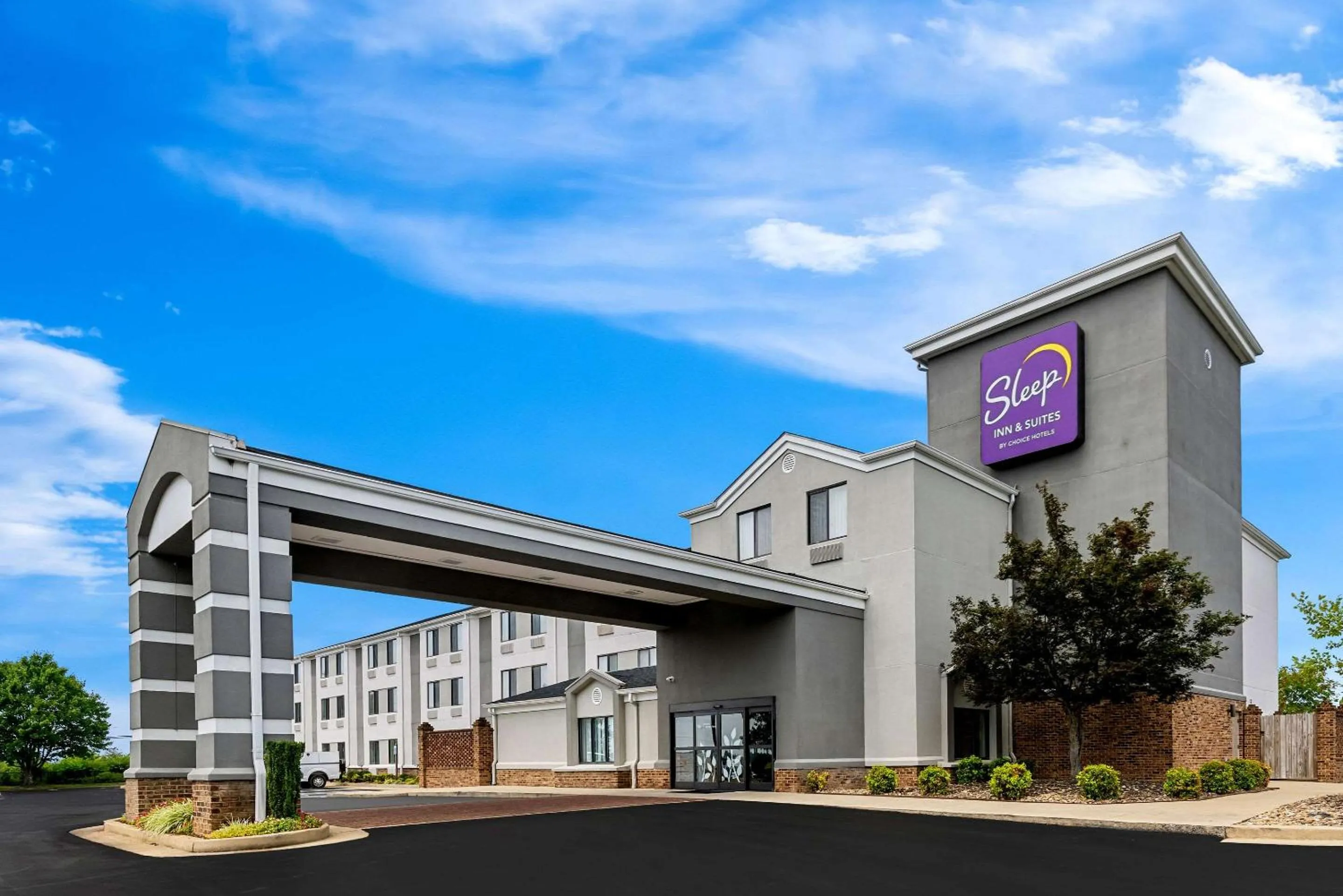 Property building in Sleep Inn & Suites Kingsport TriCities Airport