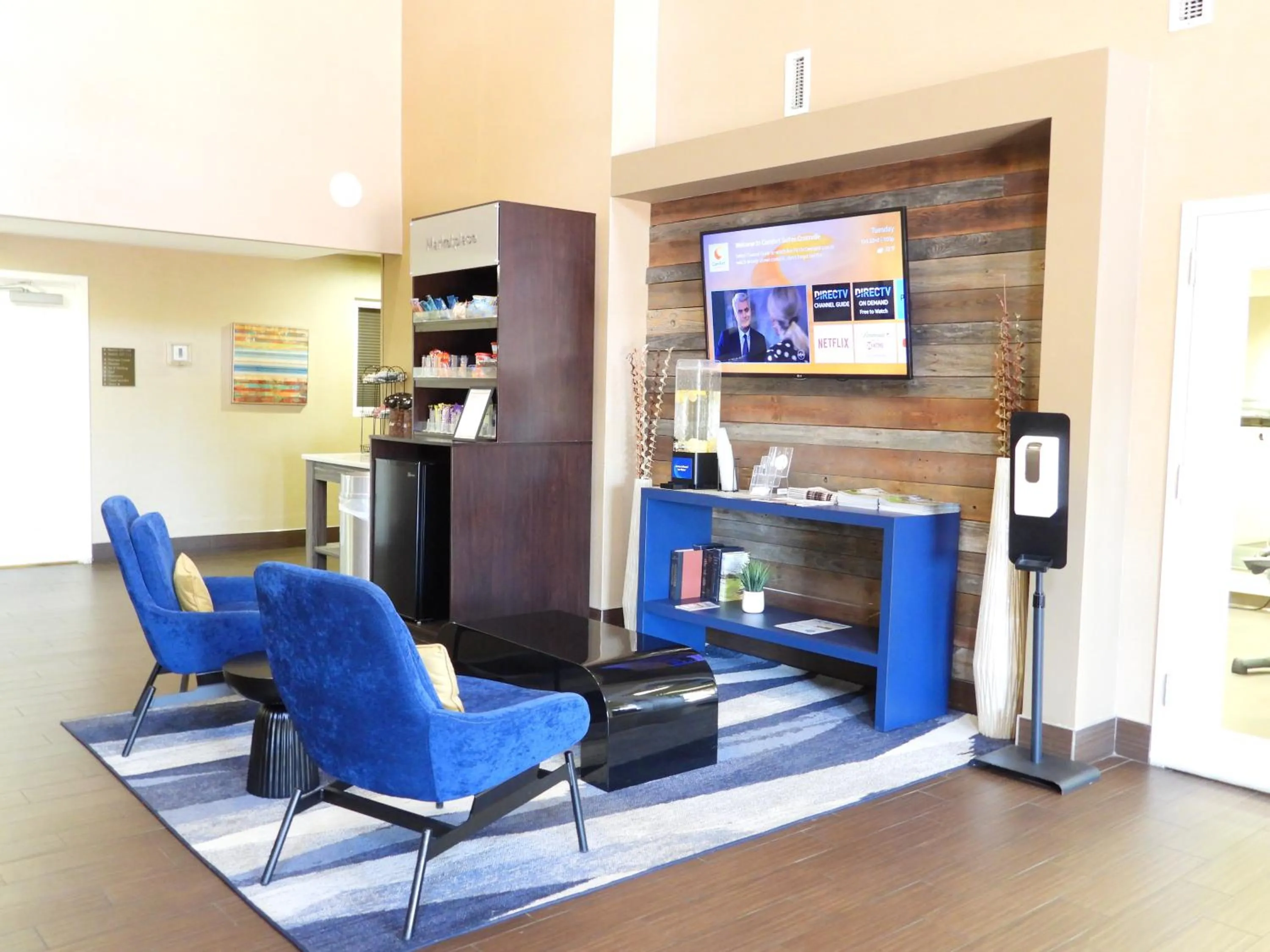 Lobby or reception in Comfort Suites Crossville