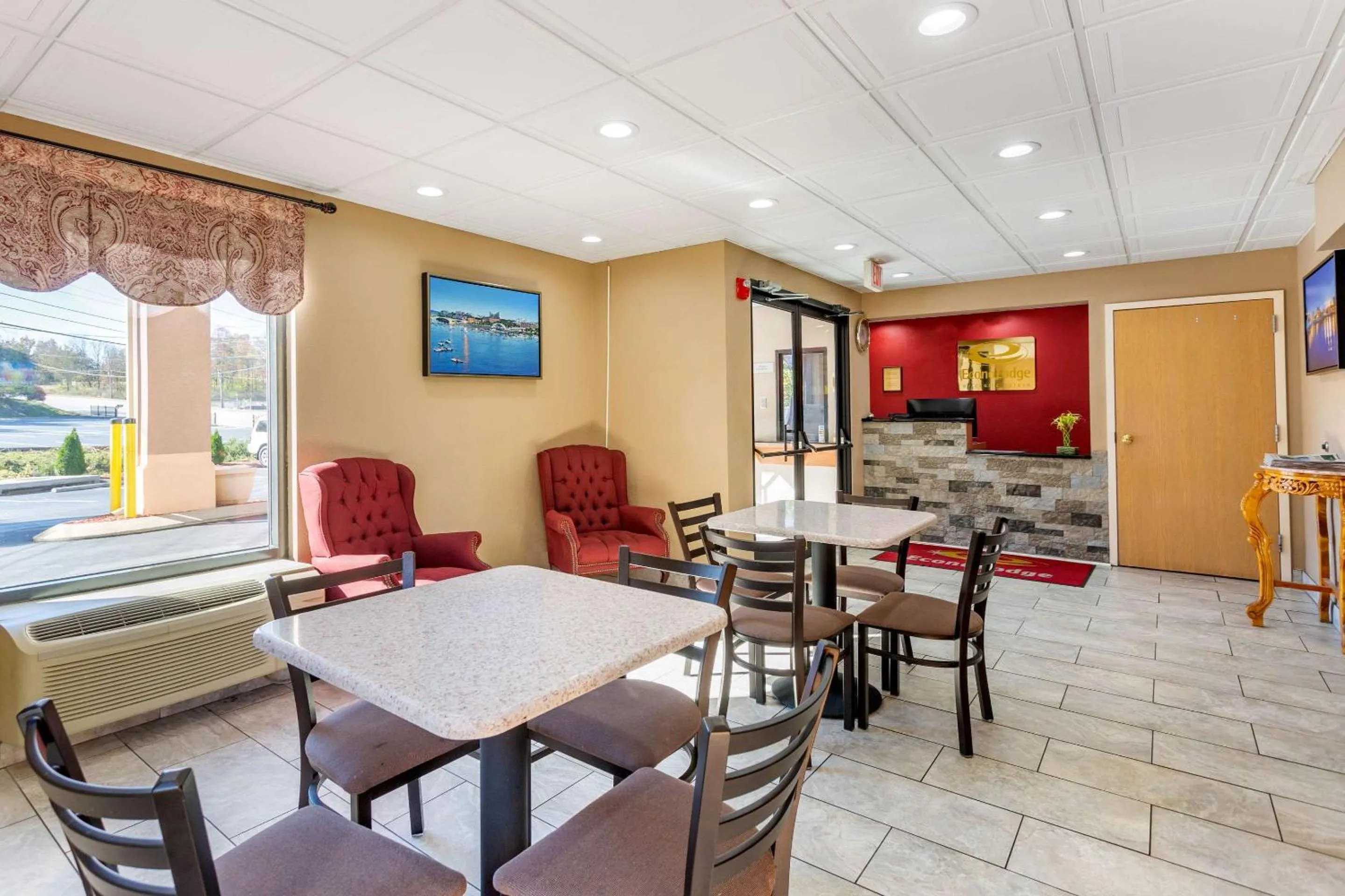 Lobby or reception in Econo Lodge Lookout Mountain