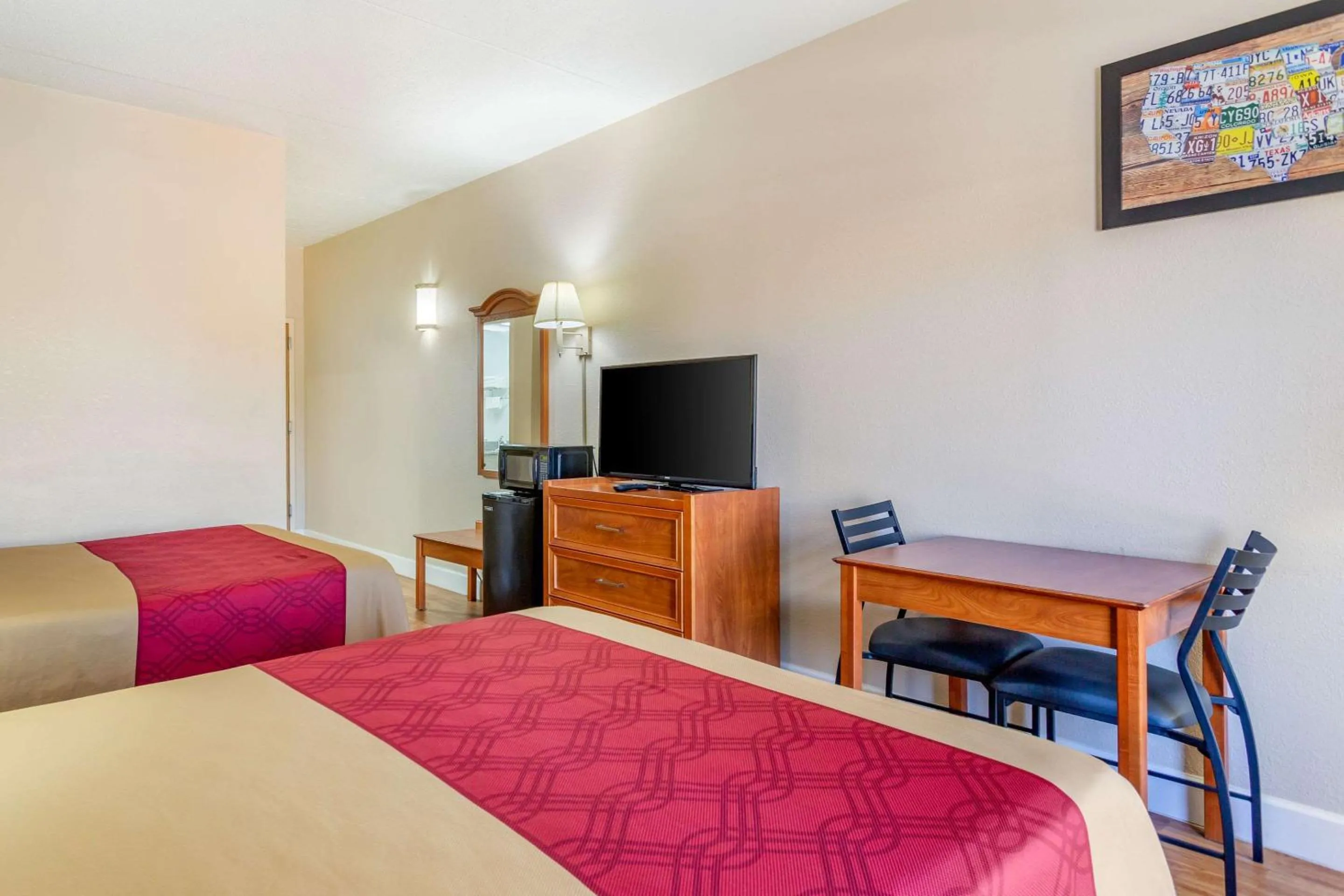 Bedroom, Bed in Econo Lodge Lookout Mountain