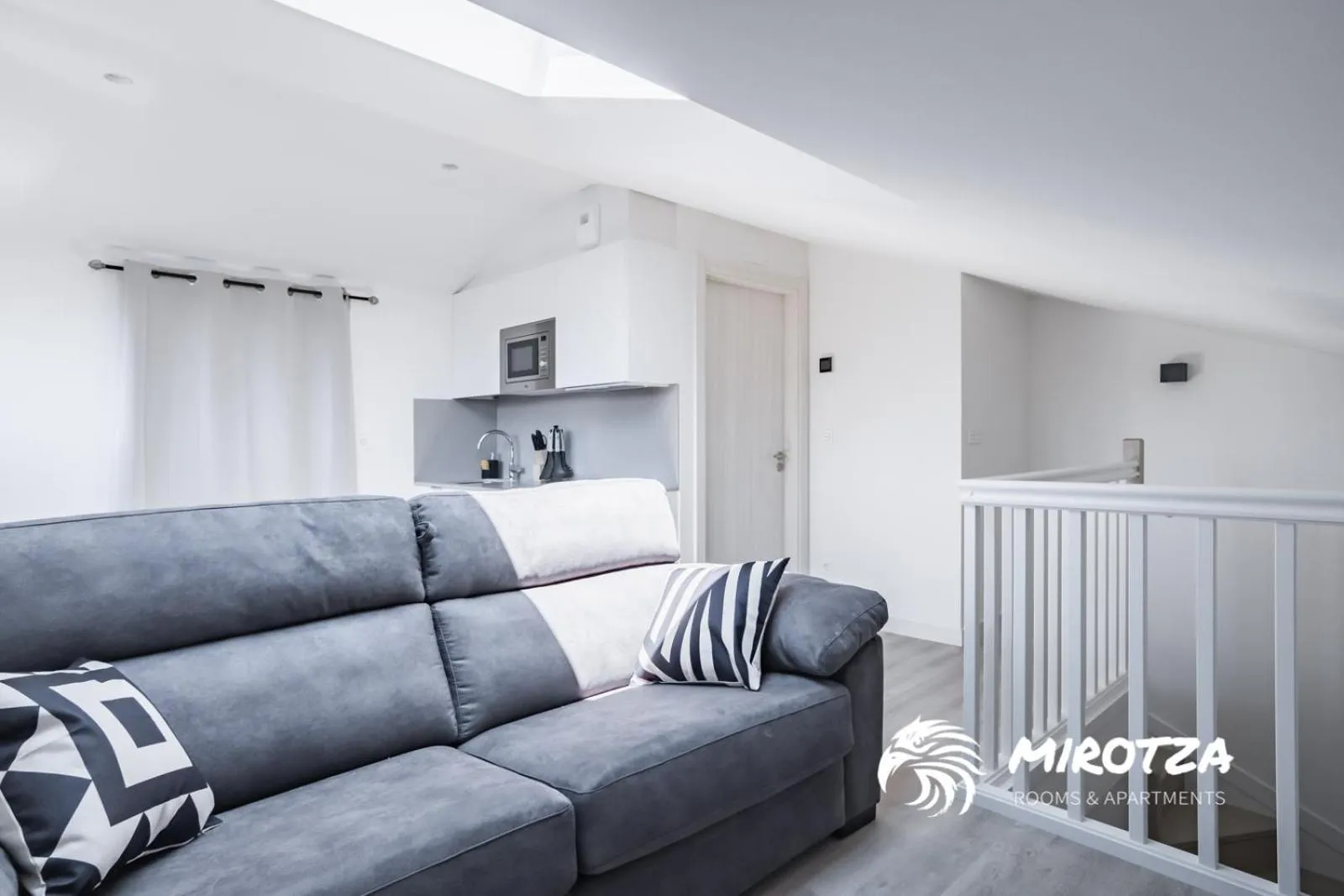 Living room in MIROTZA ROOMS AND APARTMENTS