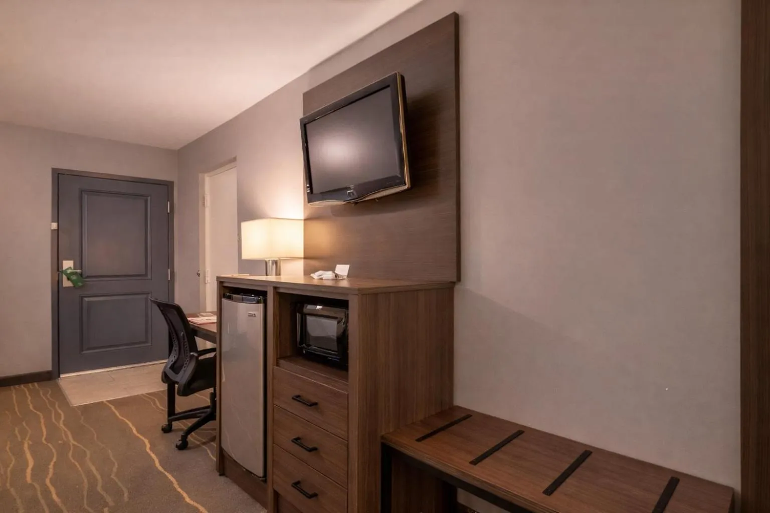 minibar in Quality Inn Kodak Sevierville