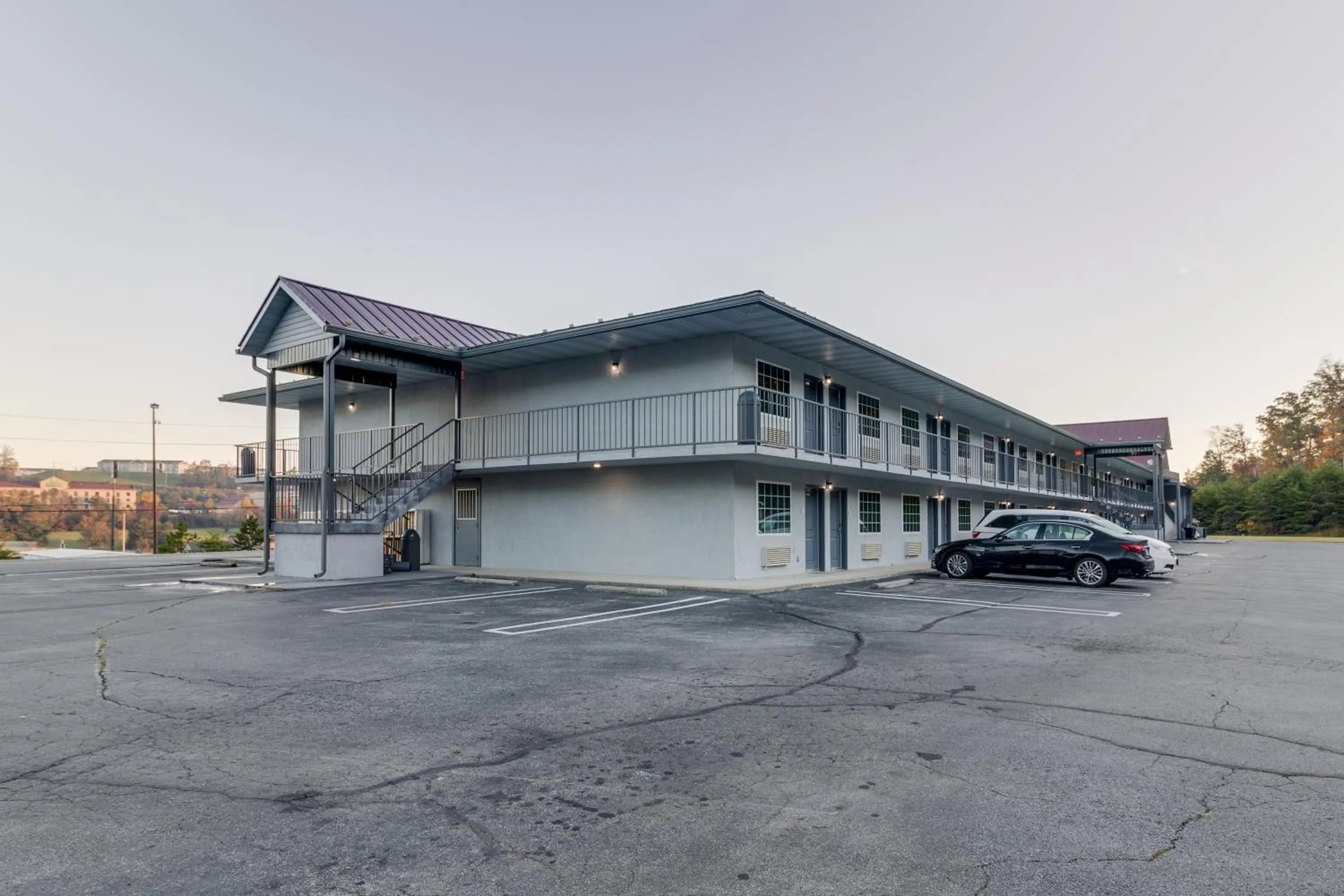 Property building in Quality Inn Kodak Sevierville