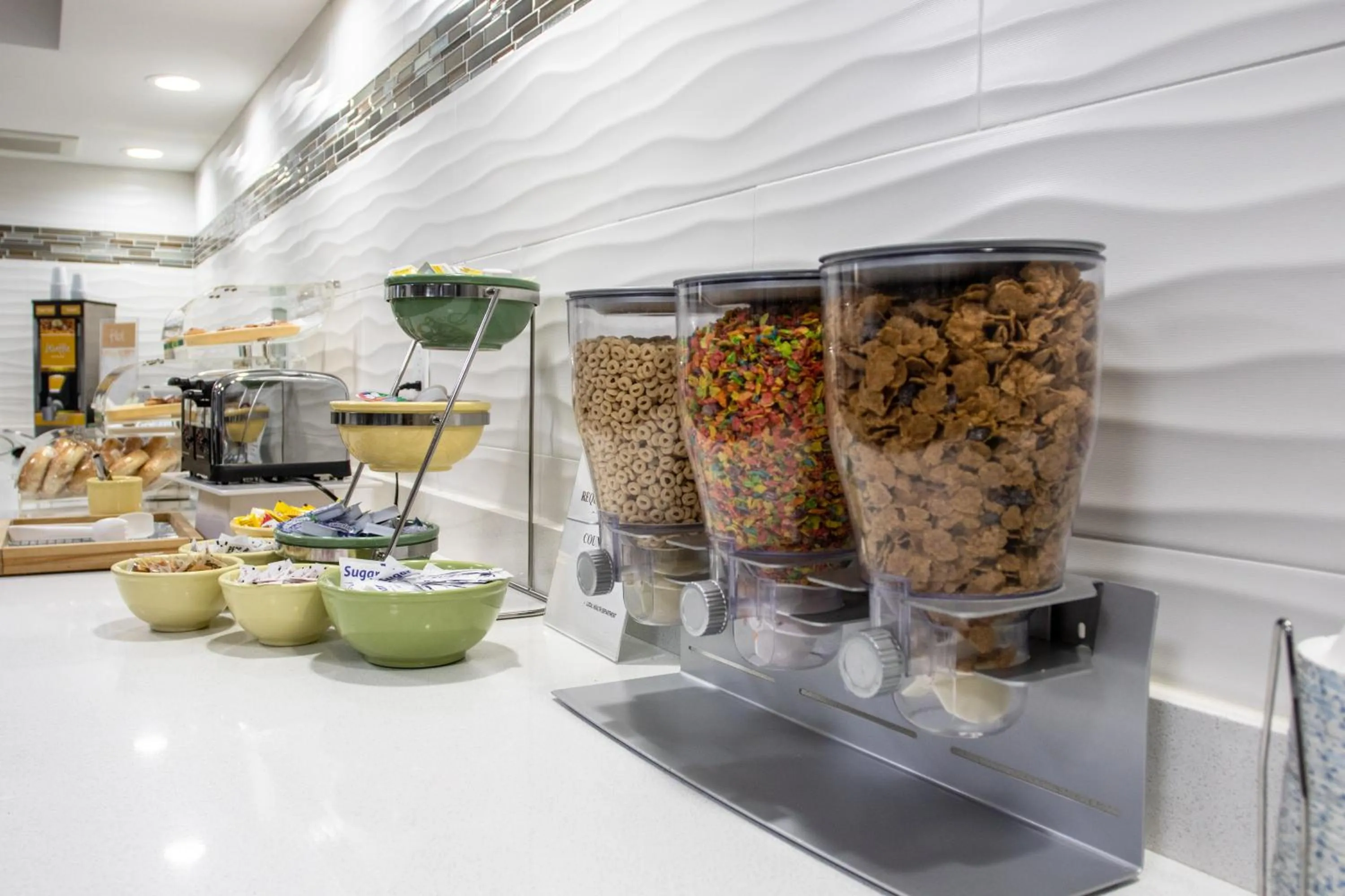 Breakfast in Quality Inn Kodak Sevierville