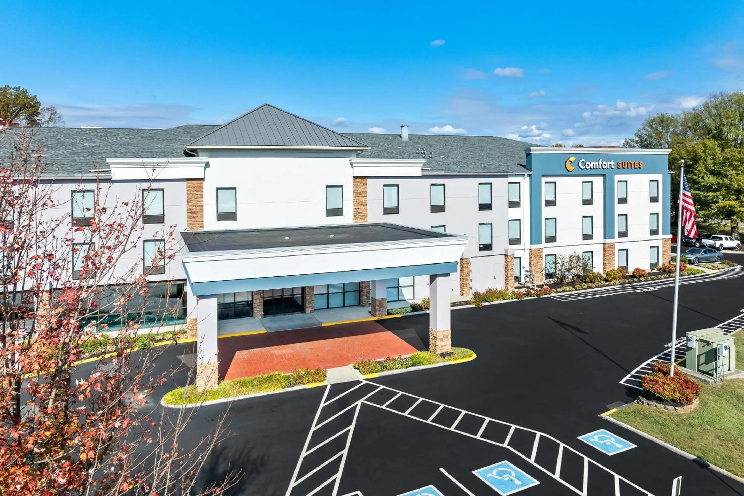 Property building in Comfort Suites Knoxville West - Farragut