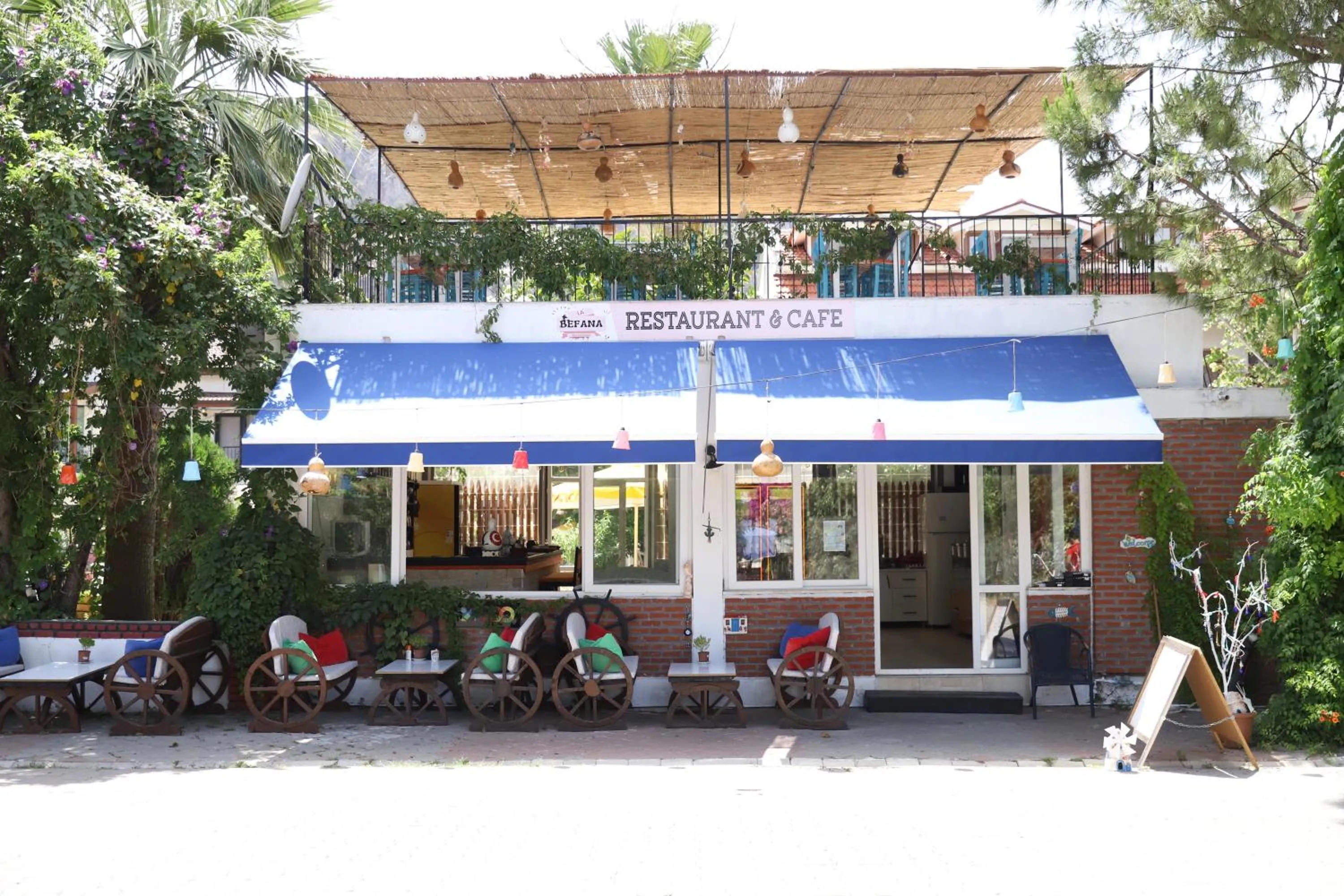 Restaurant/places to eat in YENI DOGA HOTEL