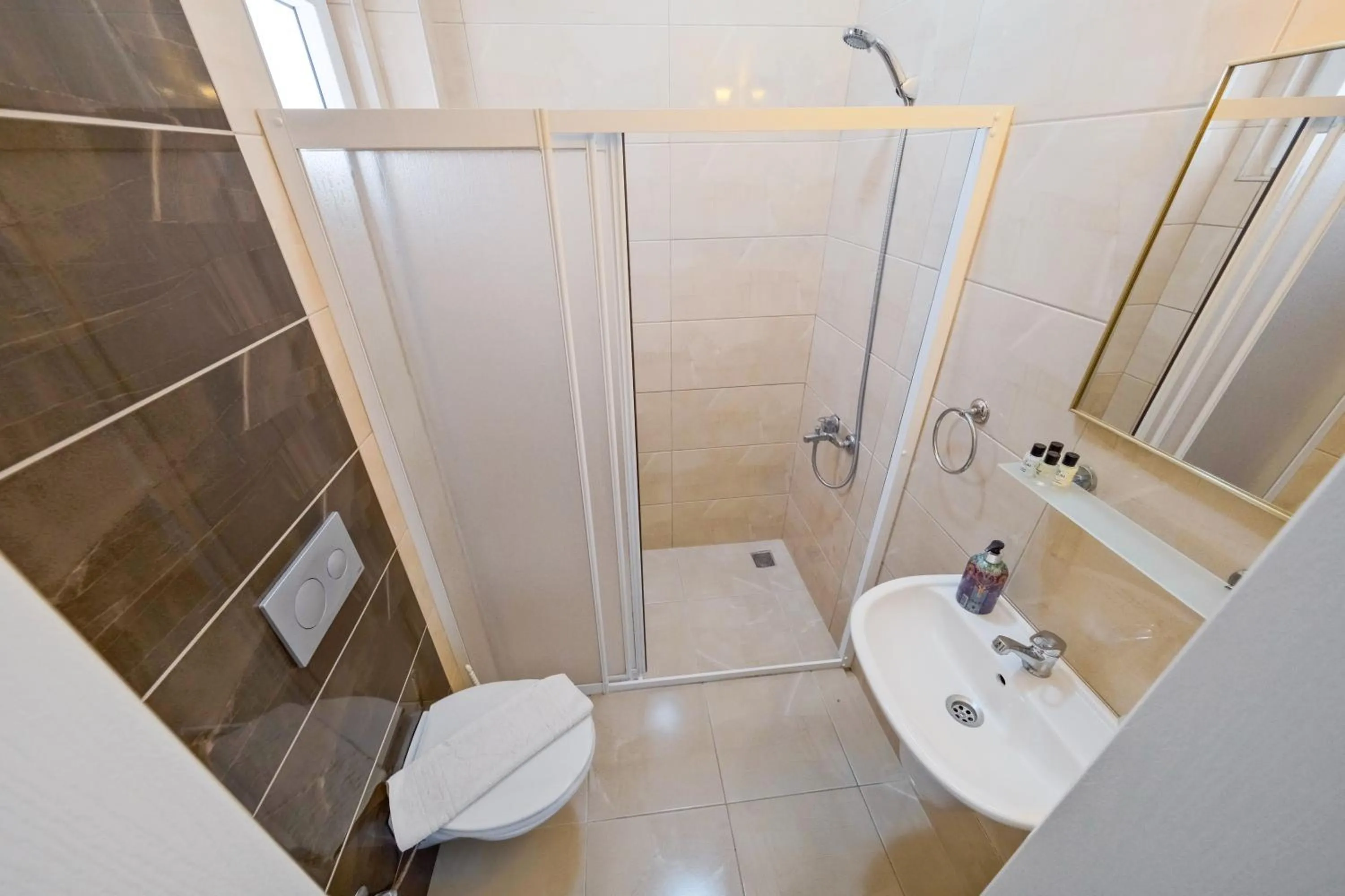 Toilet in YENI DOGA HOTEL