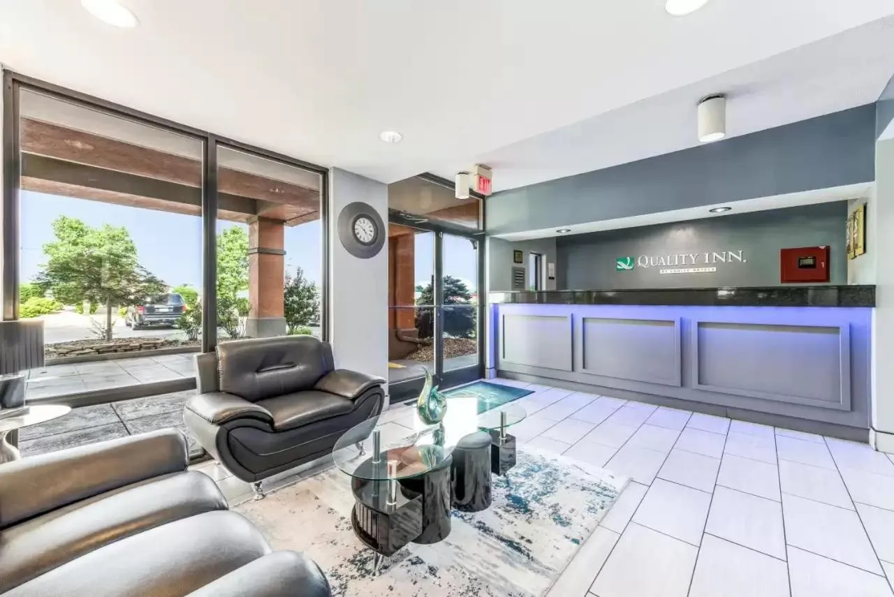 Lobby or reception in Quality Inn Downtown