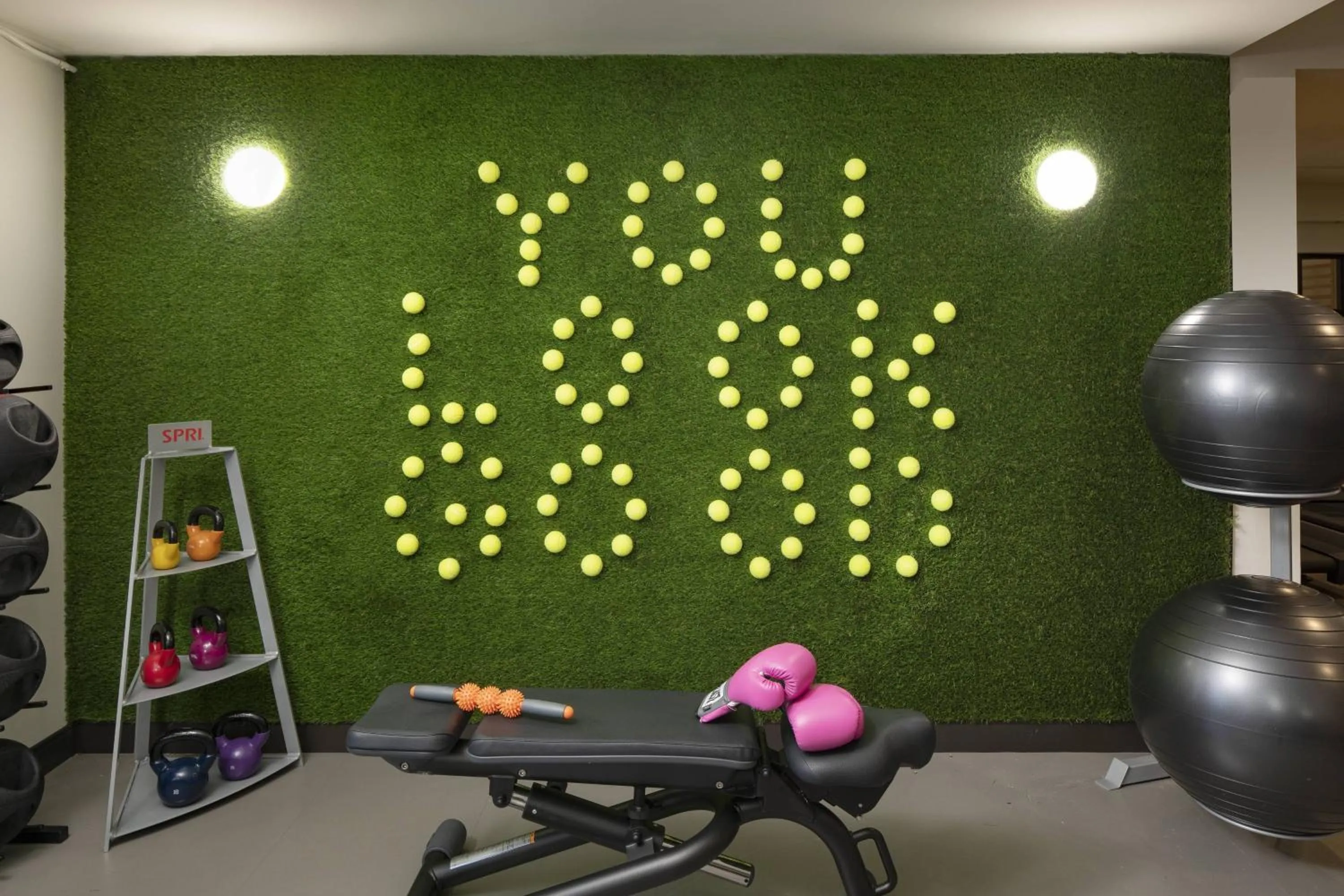 Fitness centre/facilities in MOXY Memphis Downtown