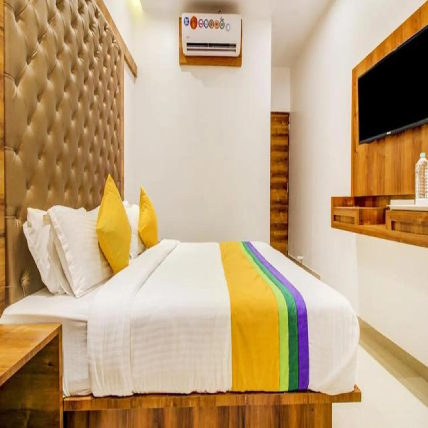 Bed in Hotel Riva International Goregaon- Near NESCO