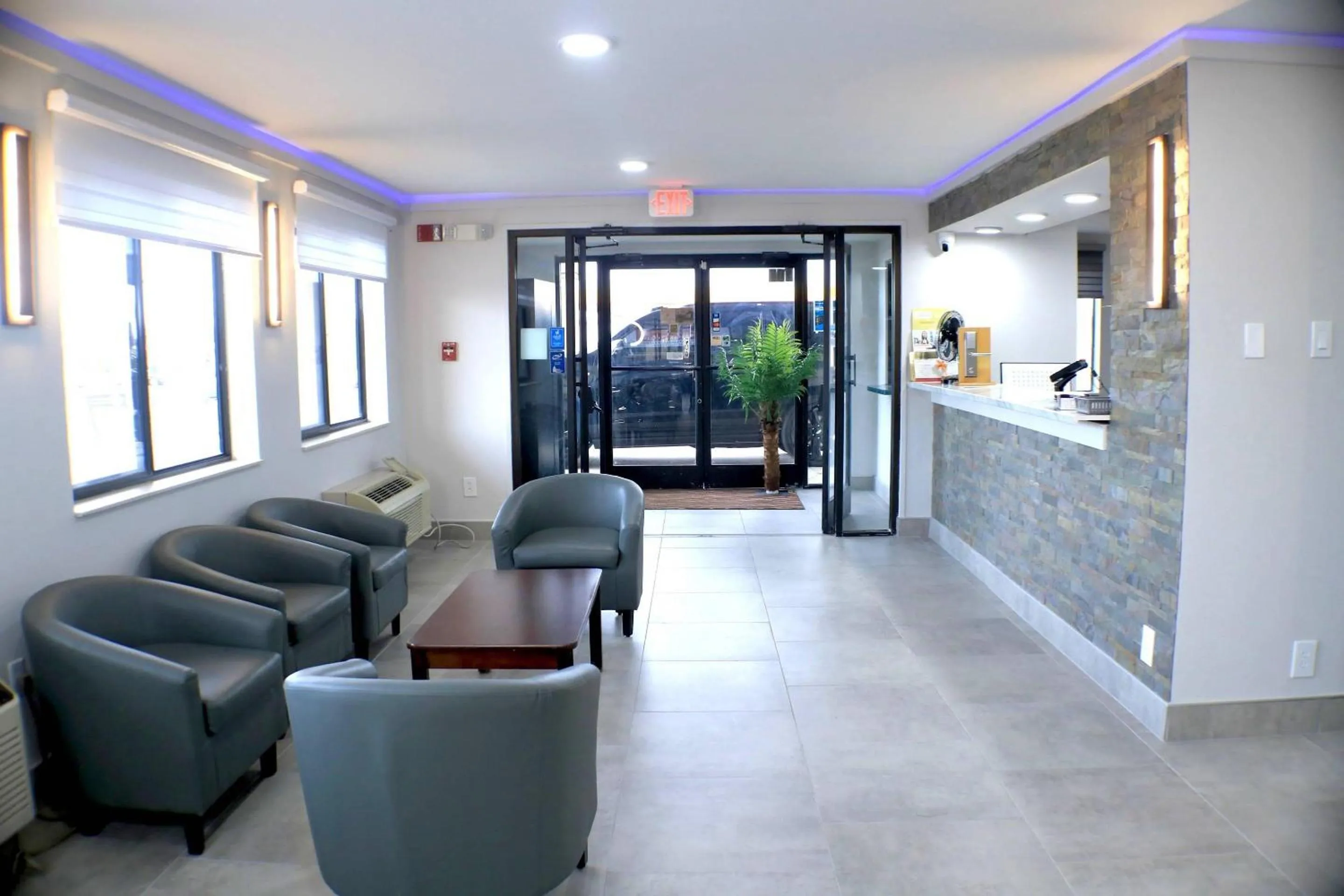 Lobby or reception in Econo Lodge Inn & Suites Southeast