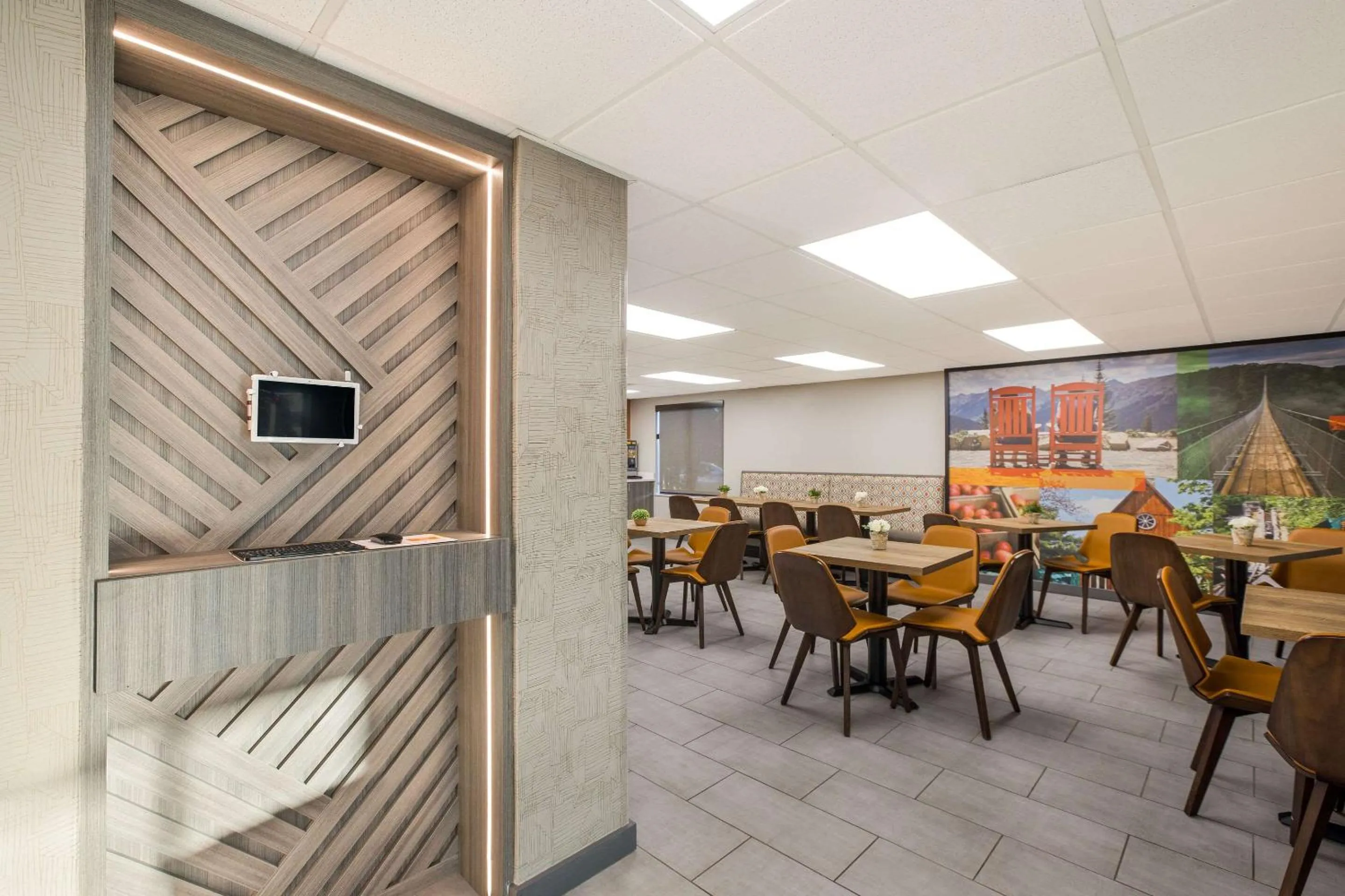 Breakfast in Clarion Pointe Sevierville-Pigeon Forge