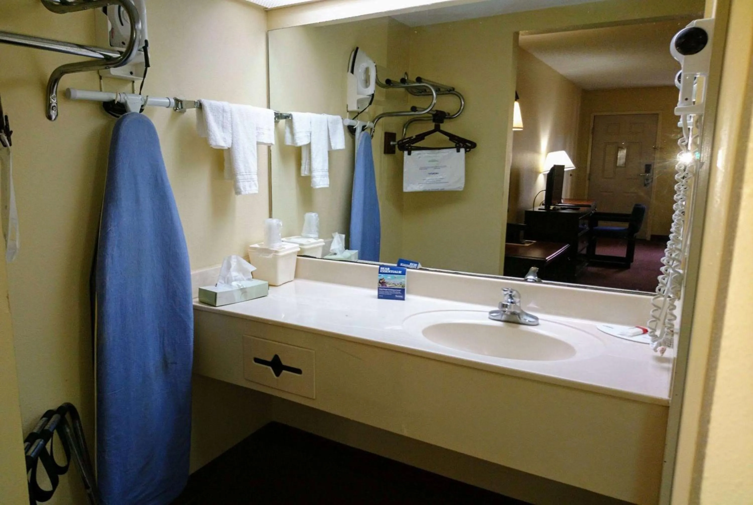 Photo of the whole room in Travelodge by Wyndham Knoxville East