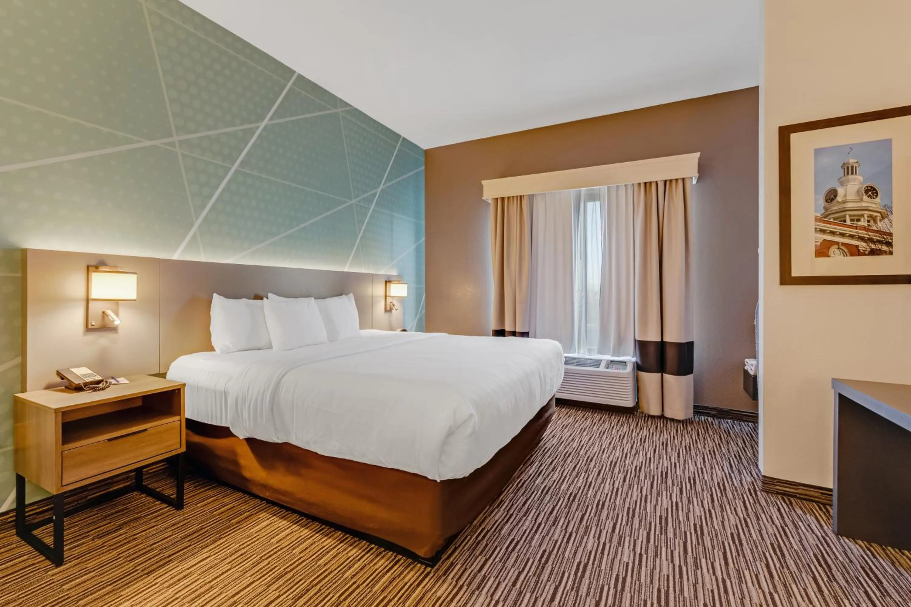 Bed in Comfort Suites Murfreesboro Shopping District