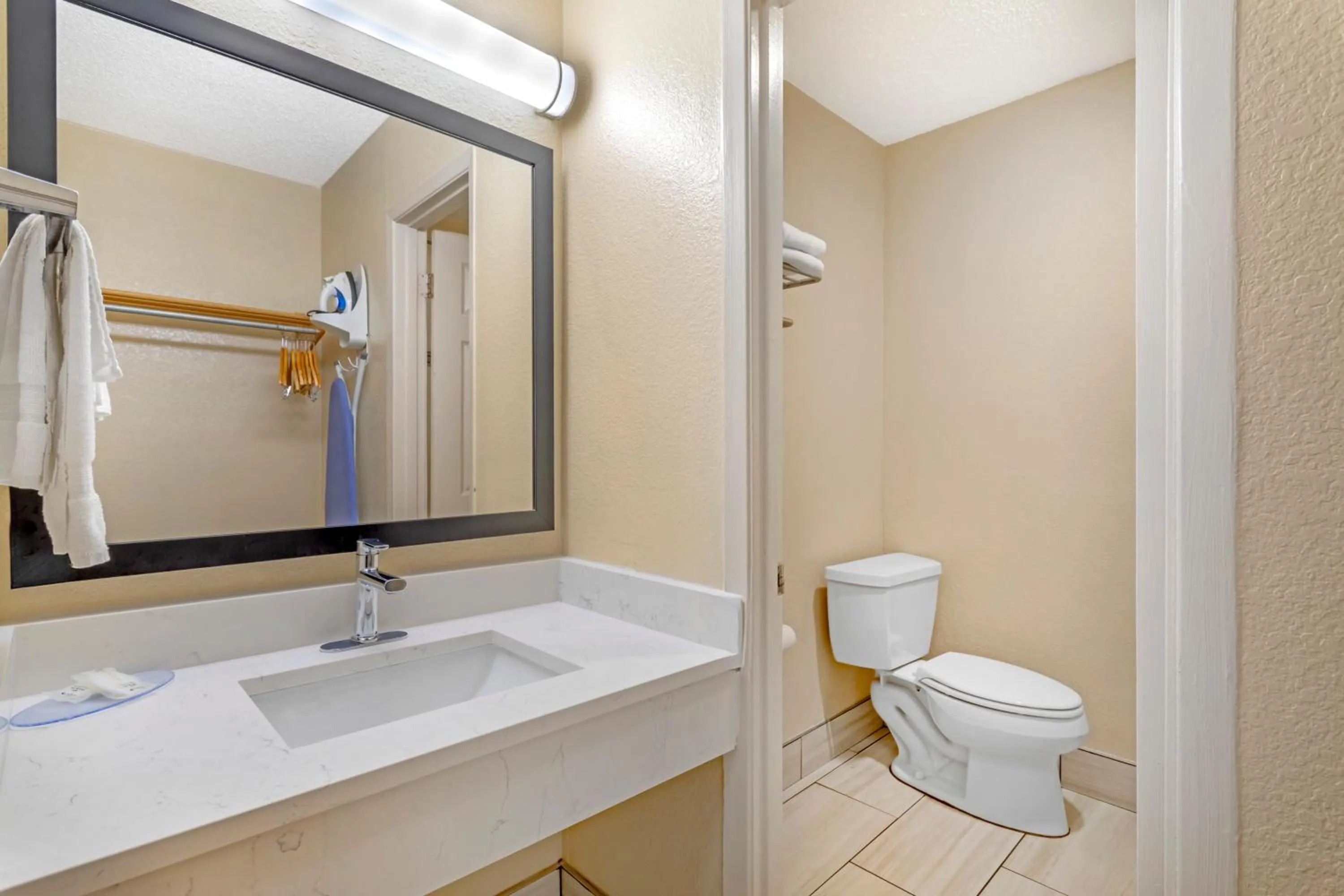 Bathroom in Econo Lodge Inn & Suites Gatlinburg at the Convention Center