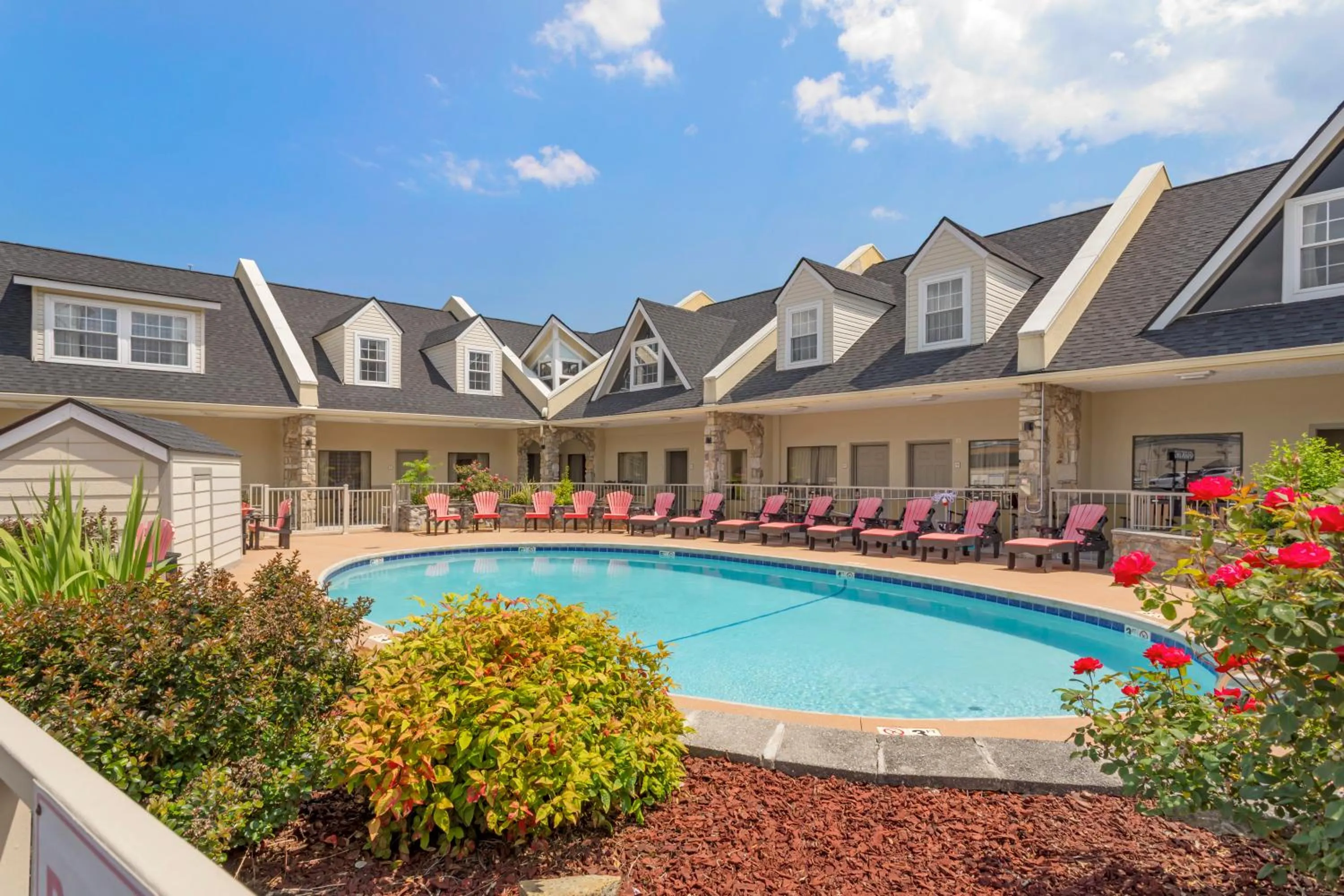 Property building in Econo Lodge Inn & Suites Gatlinburg at the Convention Center