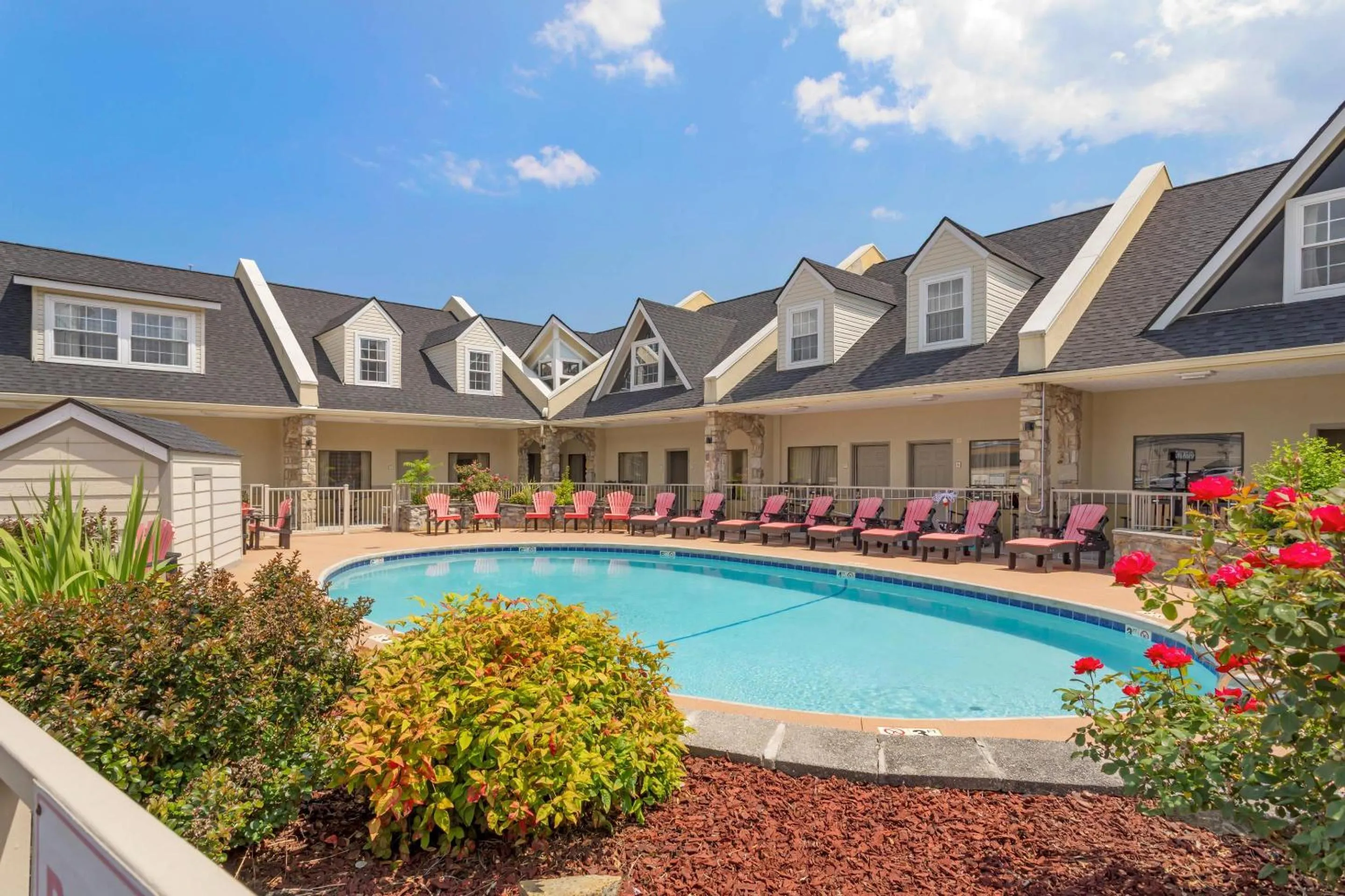 Swimming pool in Econo Lodge Inn & Suites Gatlinburg at the Convention Center