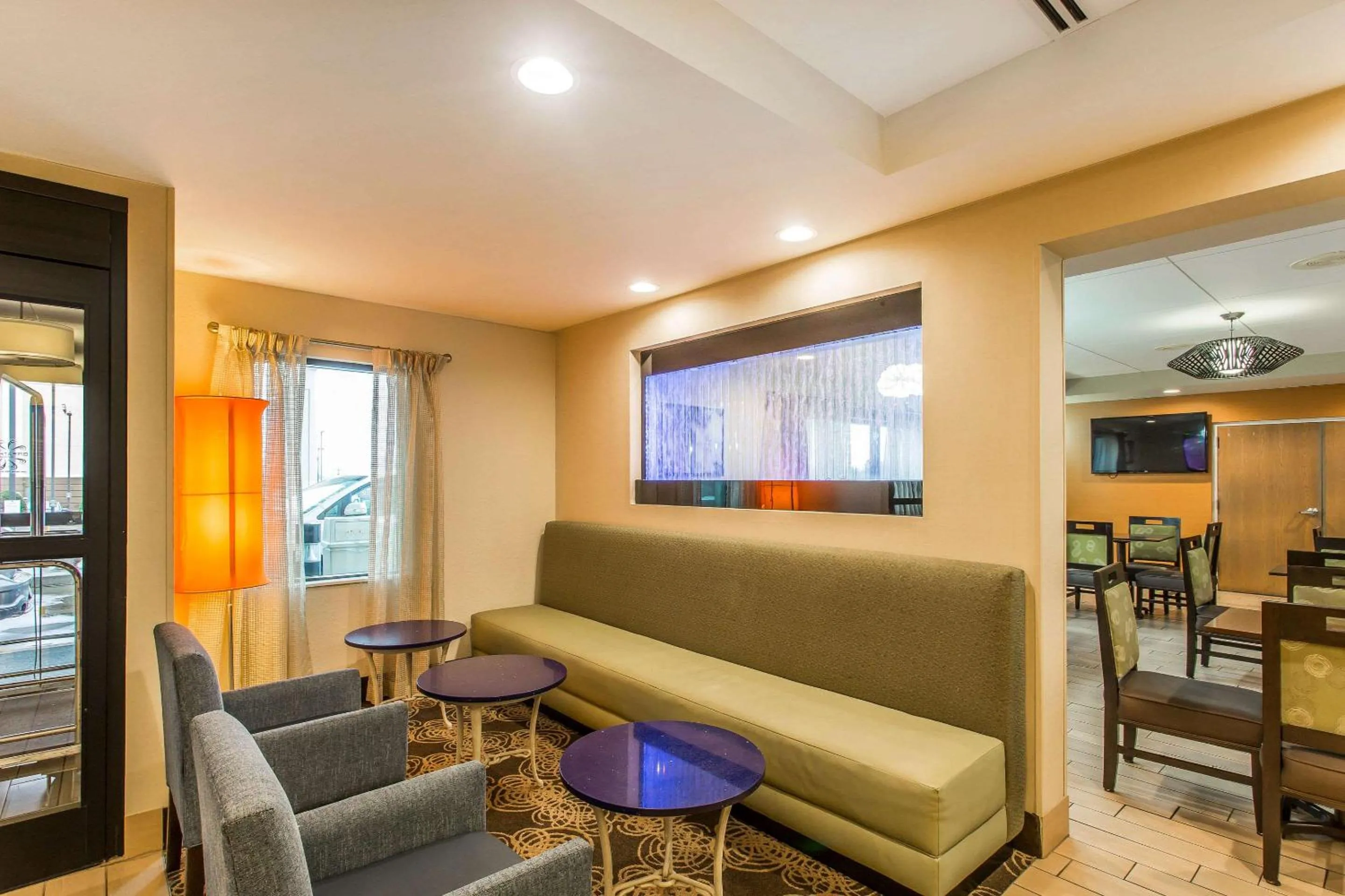 Lobby or reception in Comfort Inn & Suites Cookeville